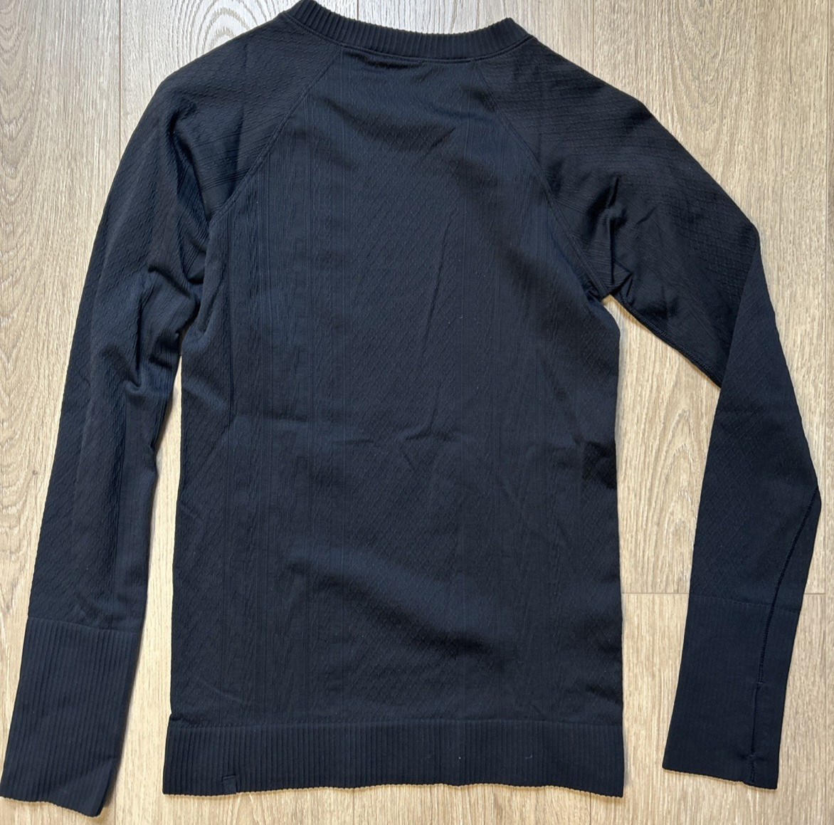 Lululemon Sz 6 Black Restless Diamond Cable-knit Pullover Thumbholes Long Sleeve