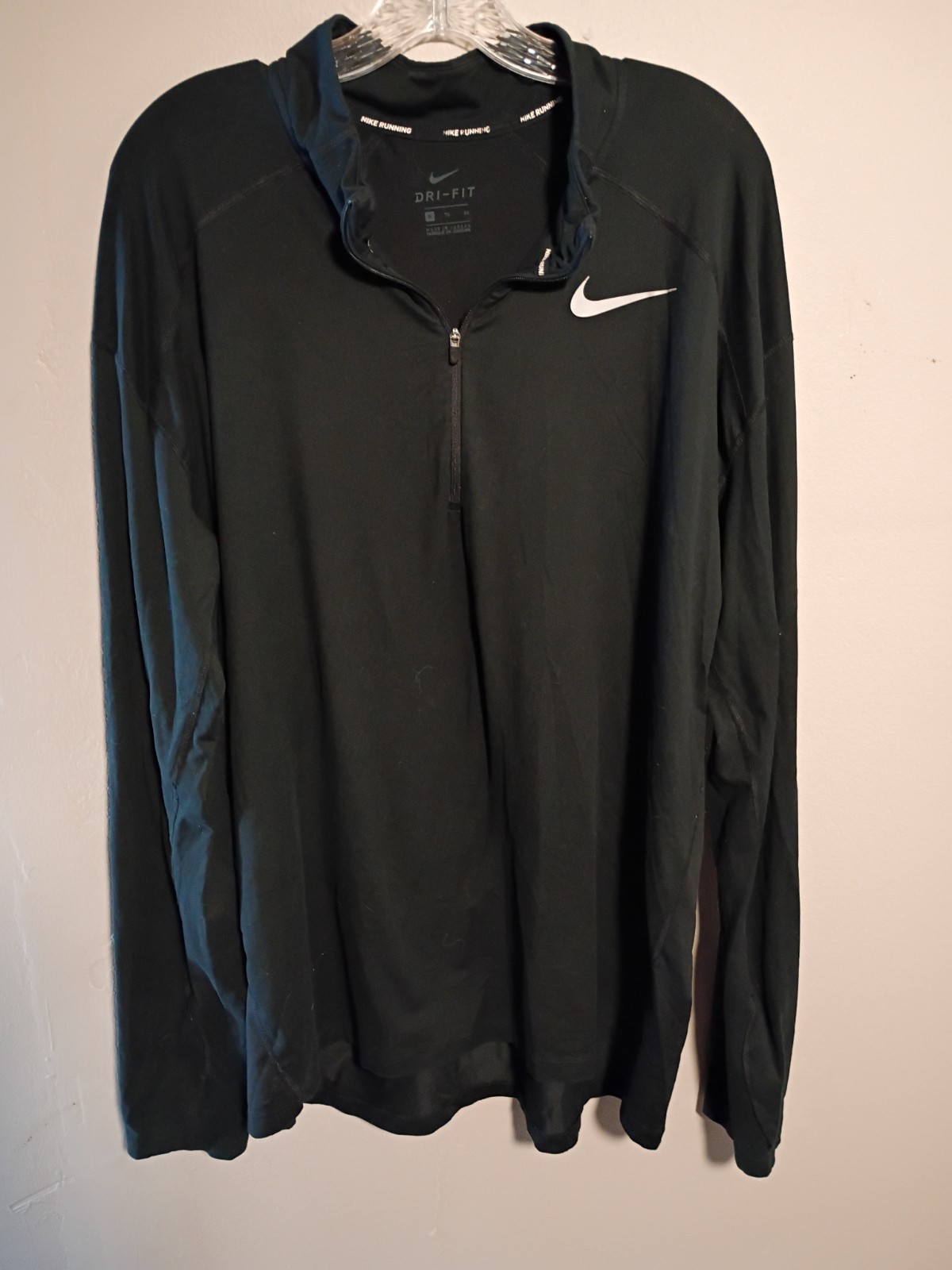Nike Women’s Black Dri-Fit Running 1/2 Zip Long-sleeve Pullover w/thumb hole