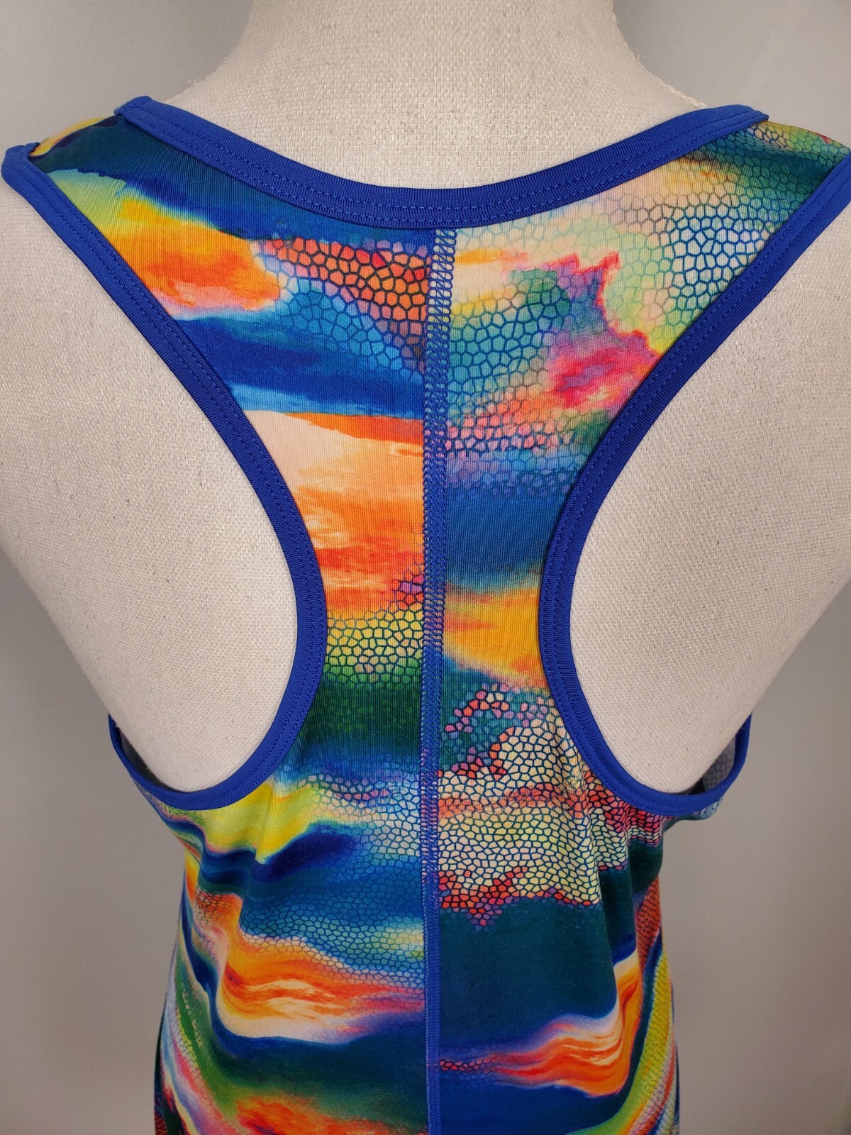 Fila Bright Colorful Patterned Racerback Activewear Tank Top Women’s Small?.