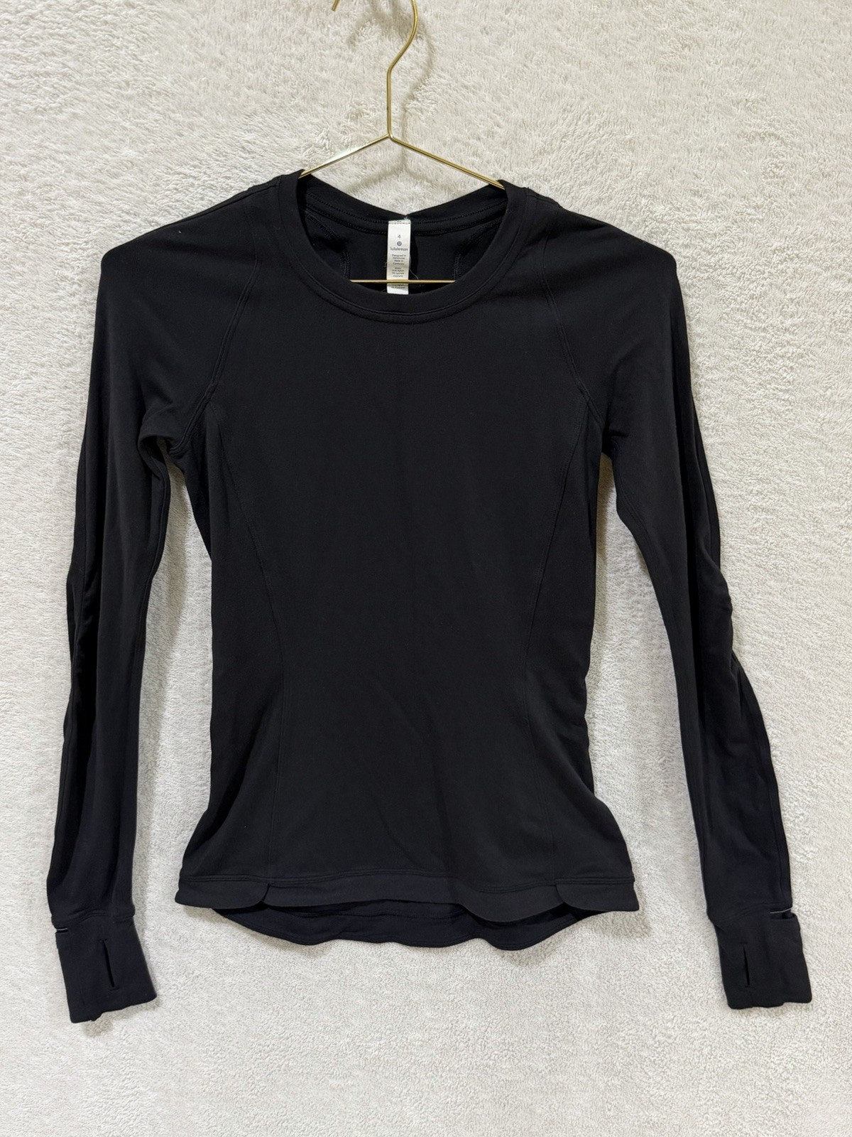 Lululemon Runderful Long Sleeve Shirt – Size 4 Black -Running Walking Athleisure