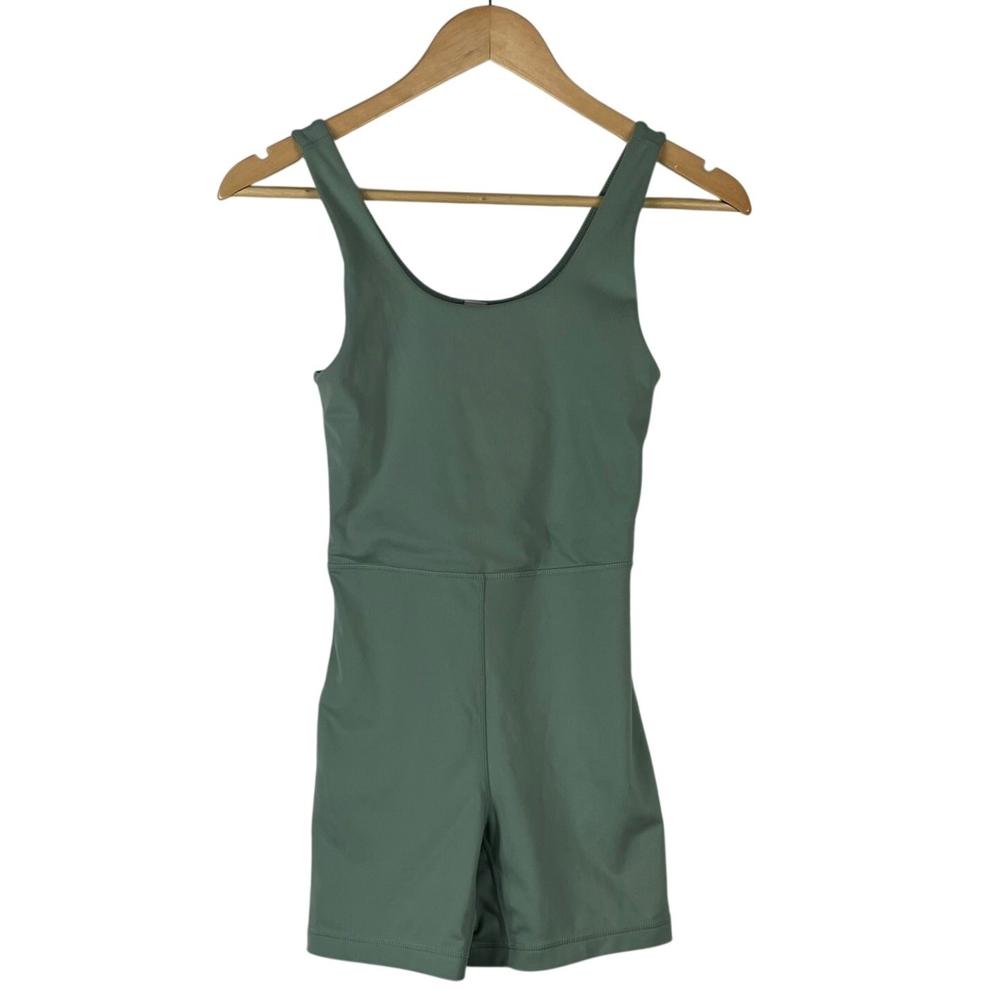 Yogalicious Lux Women’s Sage Green Tank Biker Shorts Body Suit Size XS Endurance