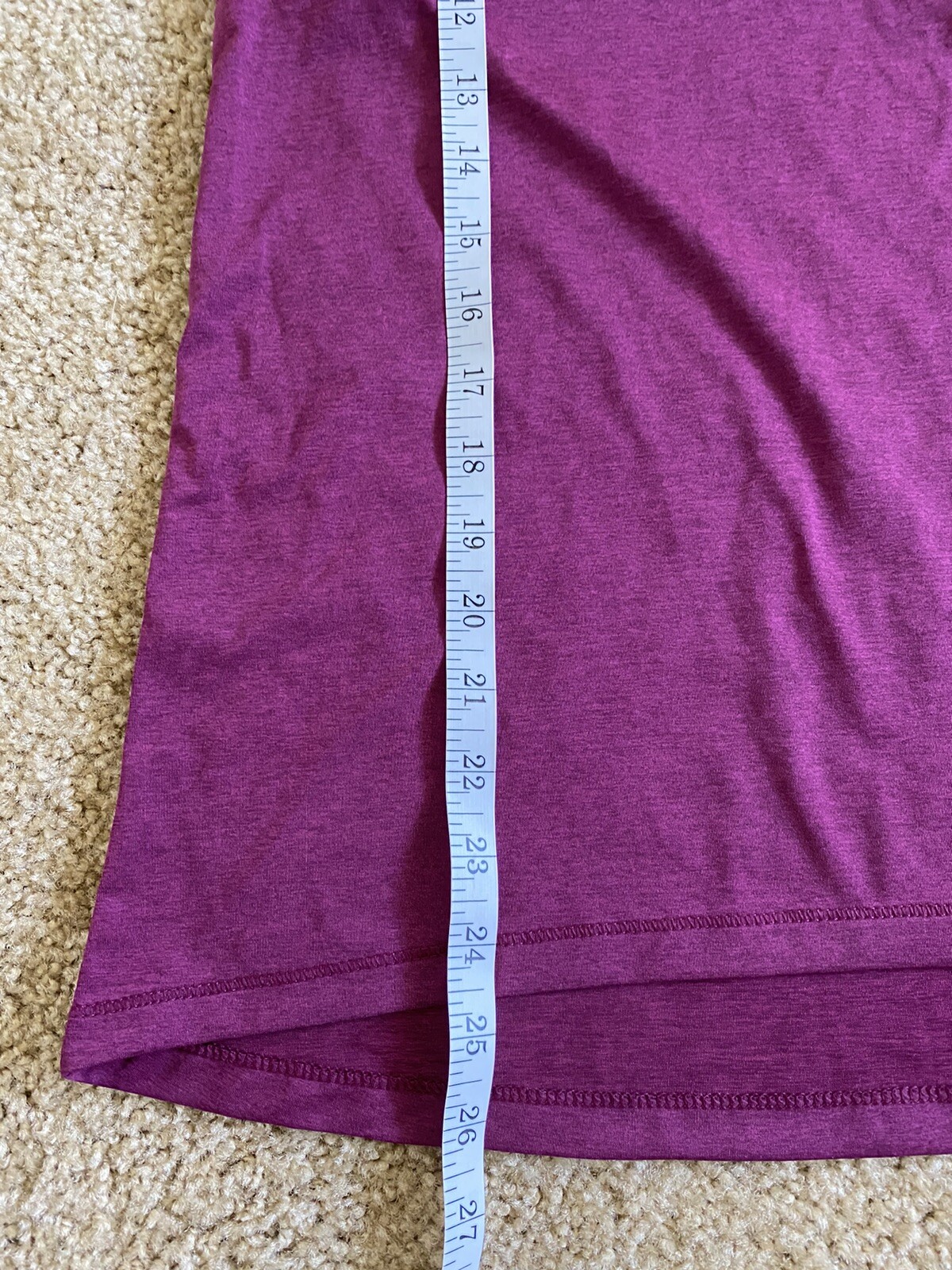 Active by Old Navy workout top with built in bra M, Very Cute!