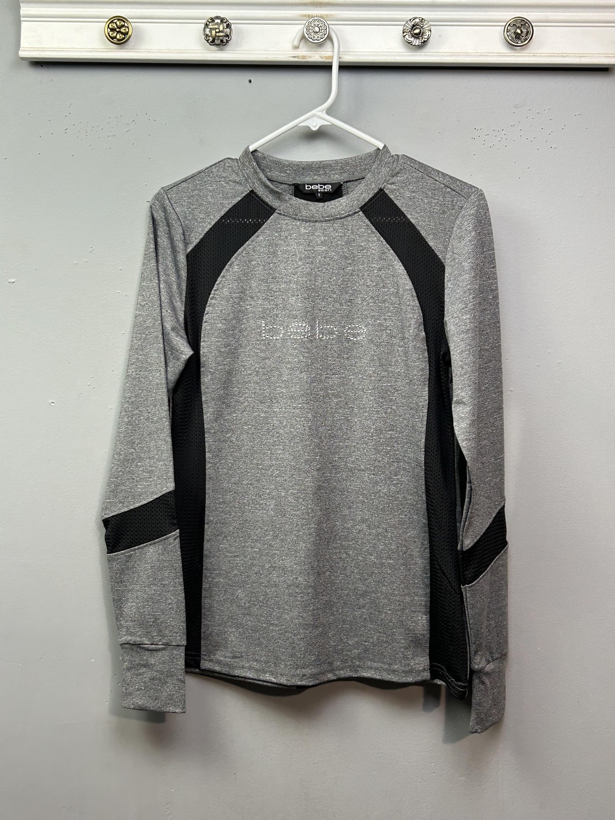 Bebe Sport Shirt Womens Small Gray Black Long Sleeve Athletic Mesh Top Logo