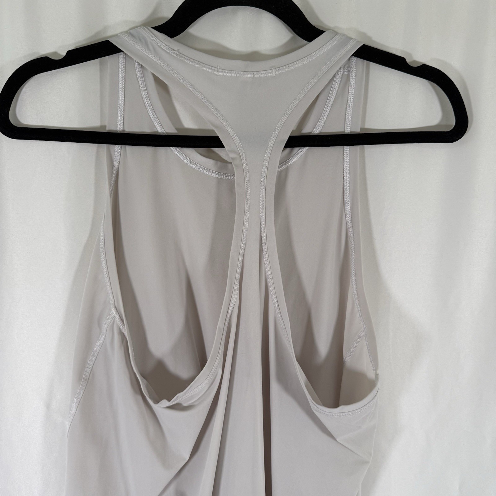 Athleta Tank Top Women’s medium Solid Grey Pull On Racerback Sleeveless