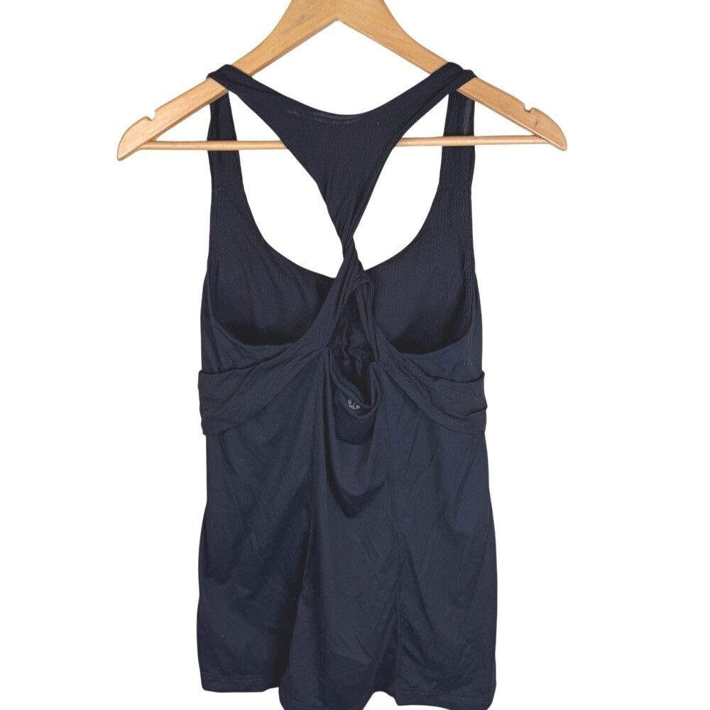 Lululemon Twisted Racerback Adjustable Bra Tank Top Black Size 4 Pads Included