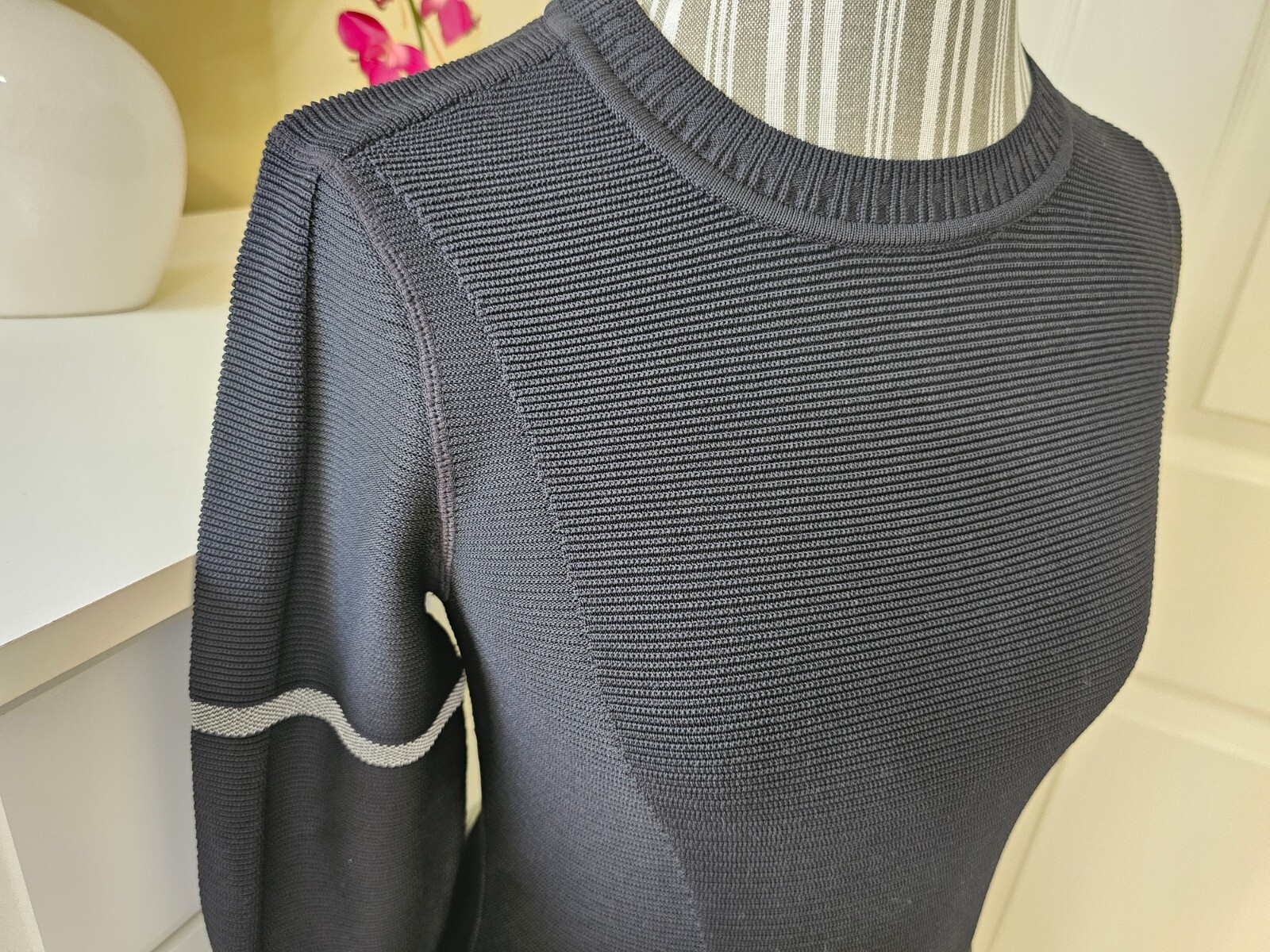 Under Armour Intelliknit Phantom Black Cold Weather Running Sweater 1344424 Sz.S