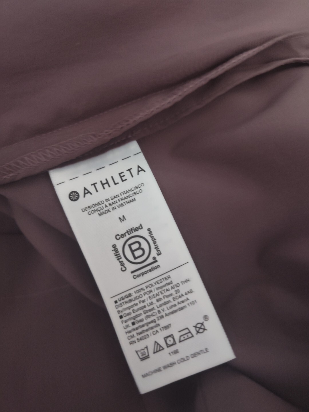 Athleta Advantage Cinch Top Medium Purple Short Sleeve Full Zip Vented 533014-02
