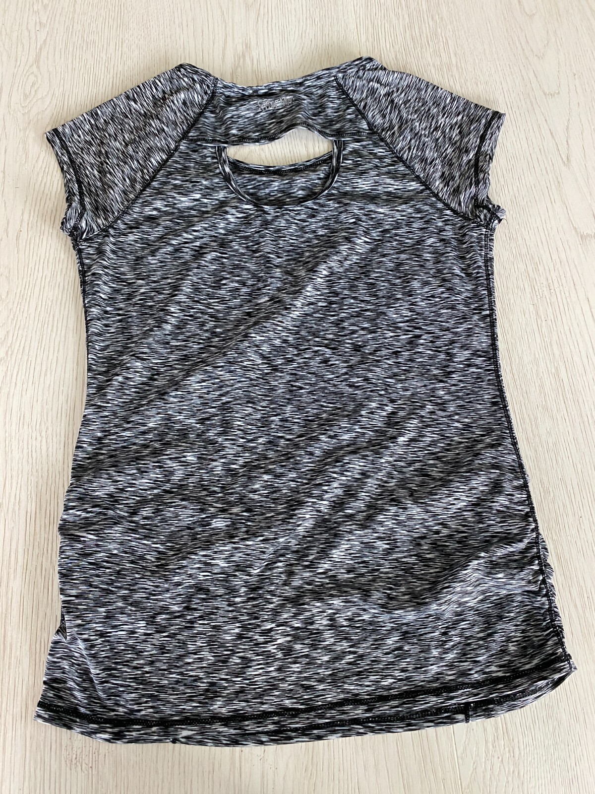 Calvin Klein Performance Cut Out Back Workout Top womens XS black & white – gray