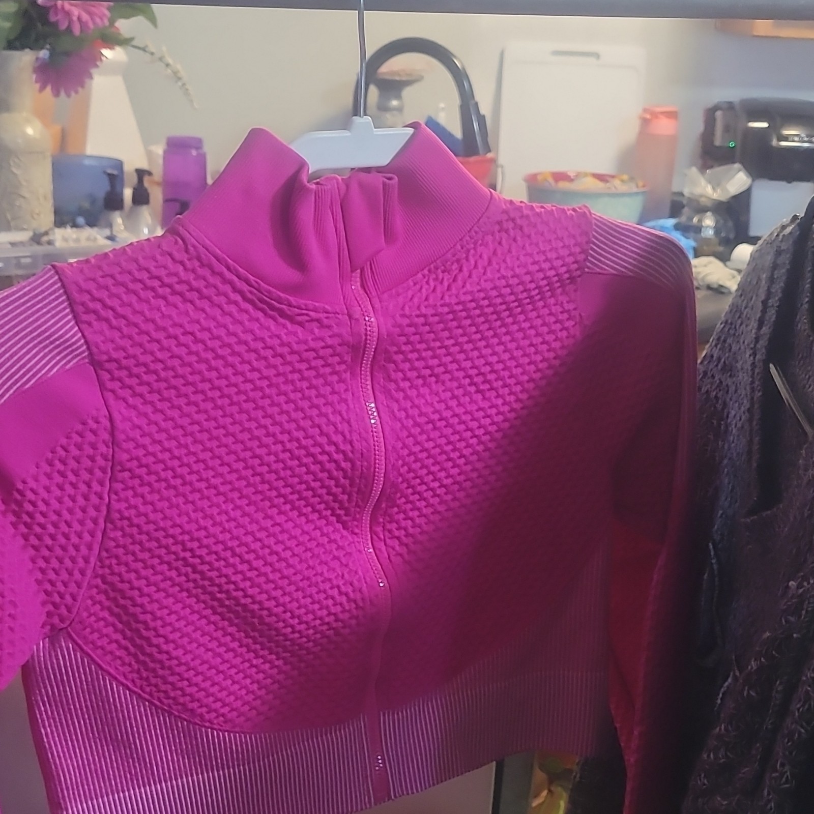 Pink Cropped Full Zip Activewear Jacket Mock Neck Long Sleeve Thumb Holes M