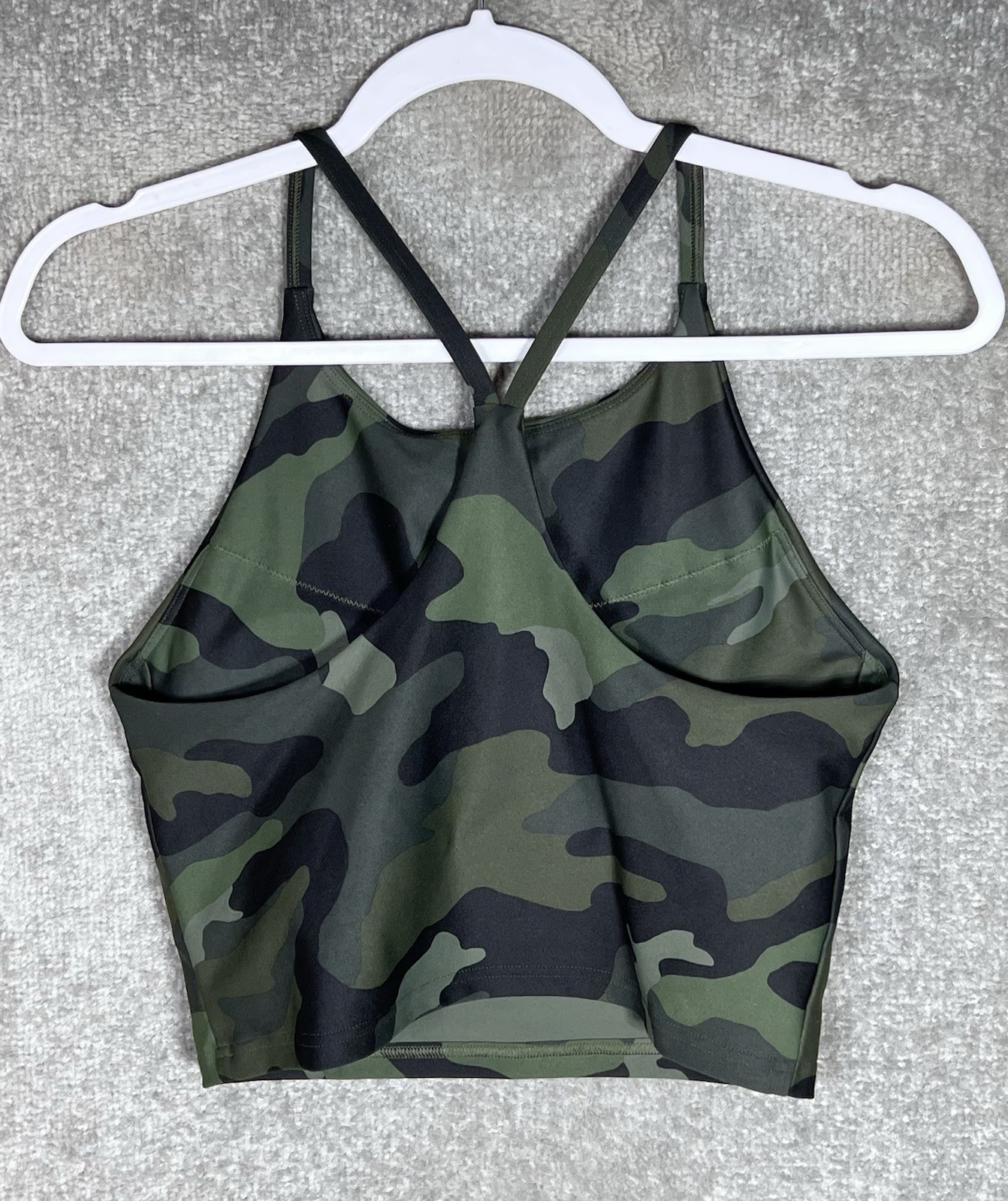 Old Navy Active PowerSoft Camouflage Cropped Tank Top Womens Size M Green Camo