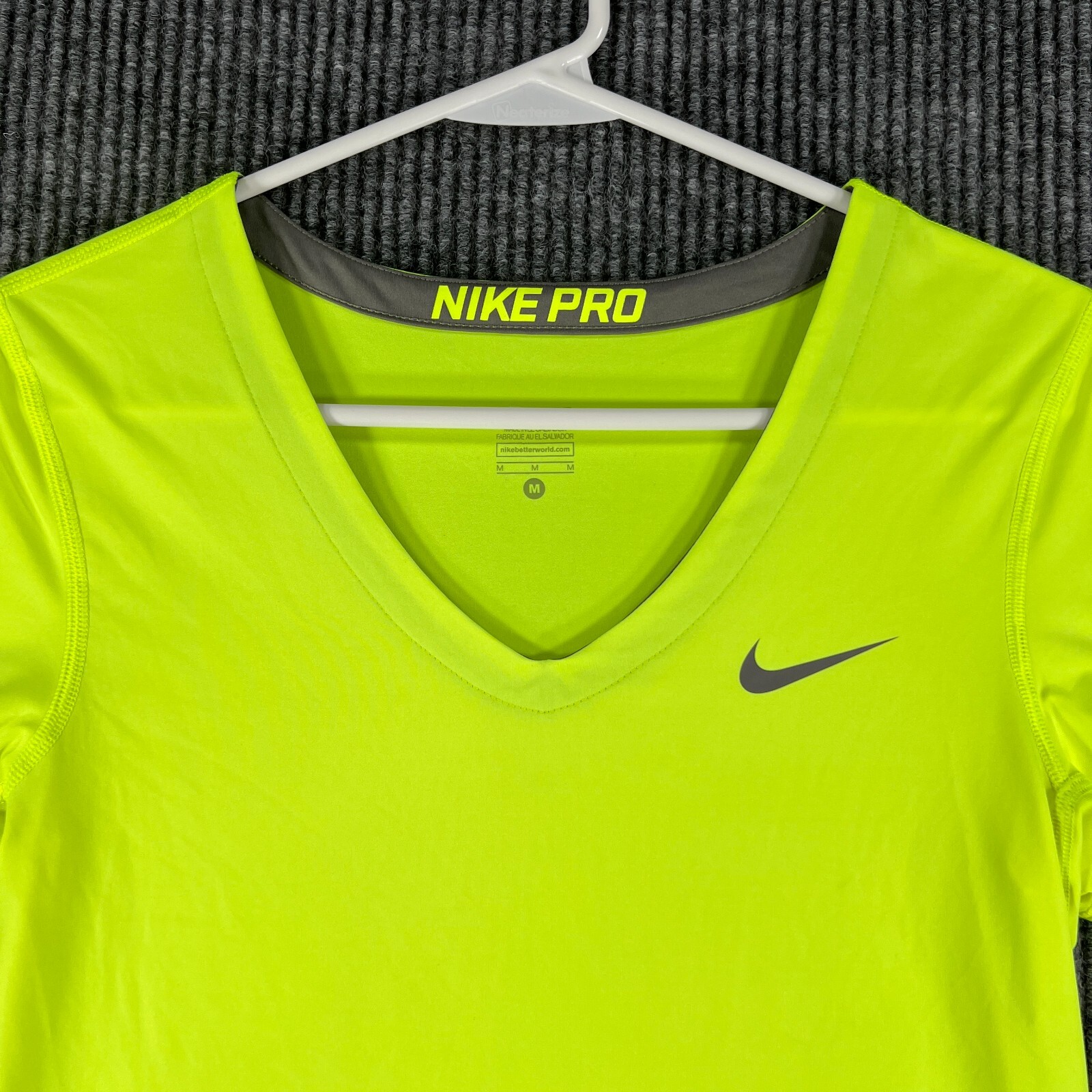 Nike Womens Shirt Medium Green Pro Short Sleeve V Neck Activewear Gym Run Lift