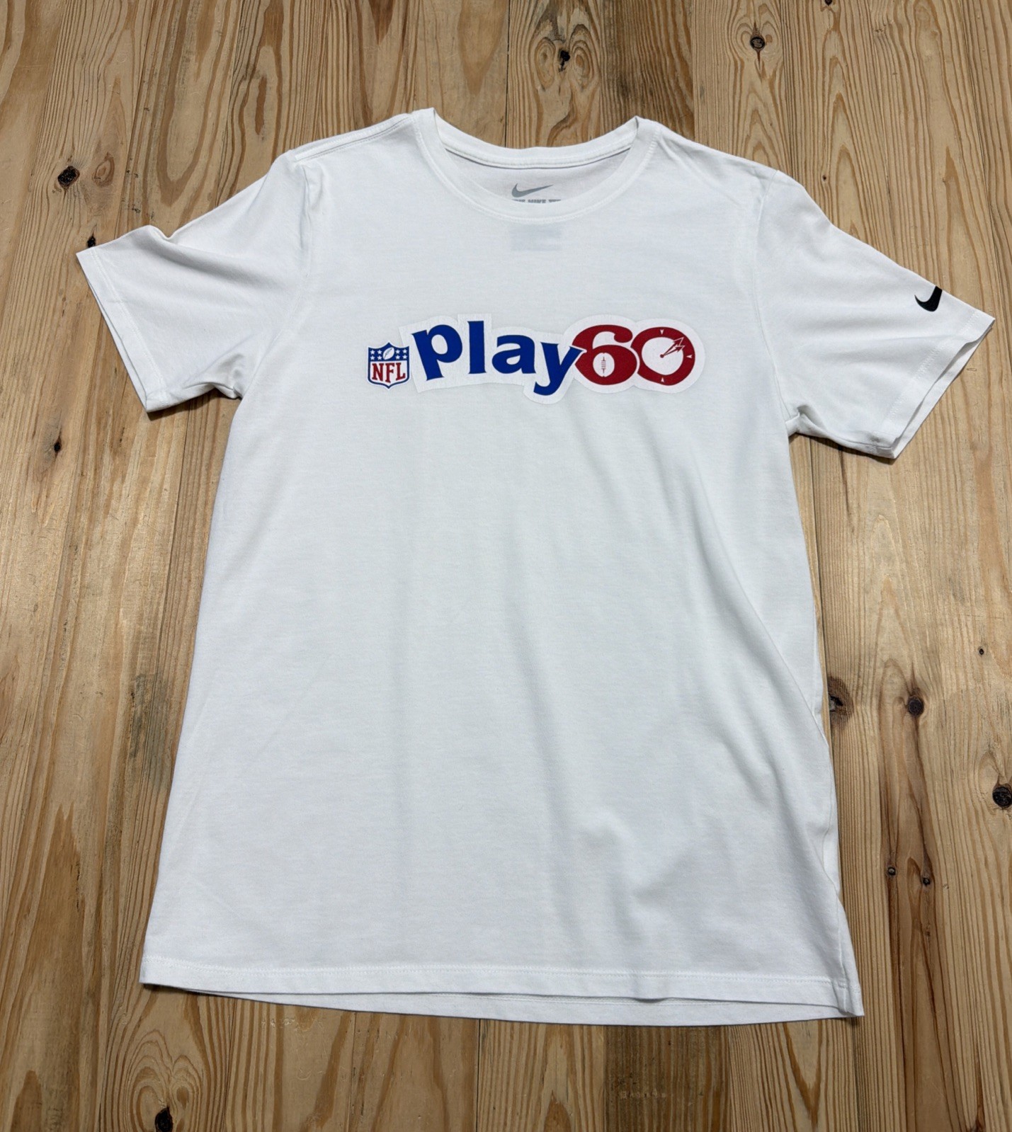Nike Dri-fit NFL Play 60 WoMen’s Medium Athletic Short Sleeve T-shirt