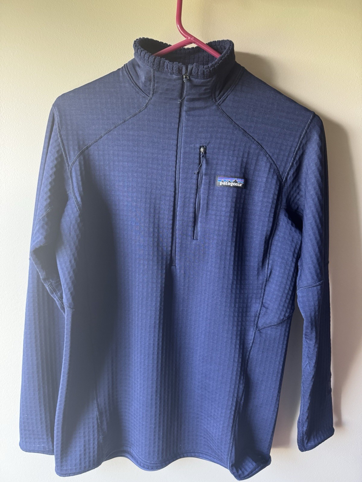 Mint condition Patagonia R1 Quarter-Zip Pullover Women’s SZ Medium Navy
