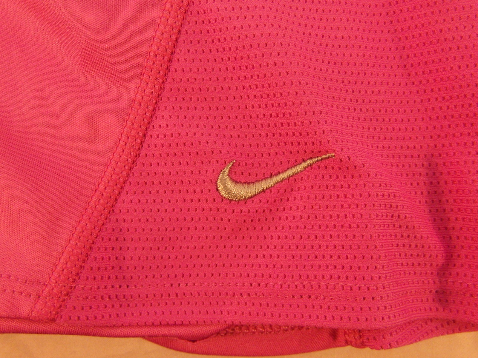 Adult Women’s Nike Fit Dry Pink Athletic Workout Yoga Weight Training Gym Top