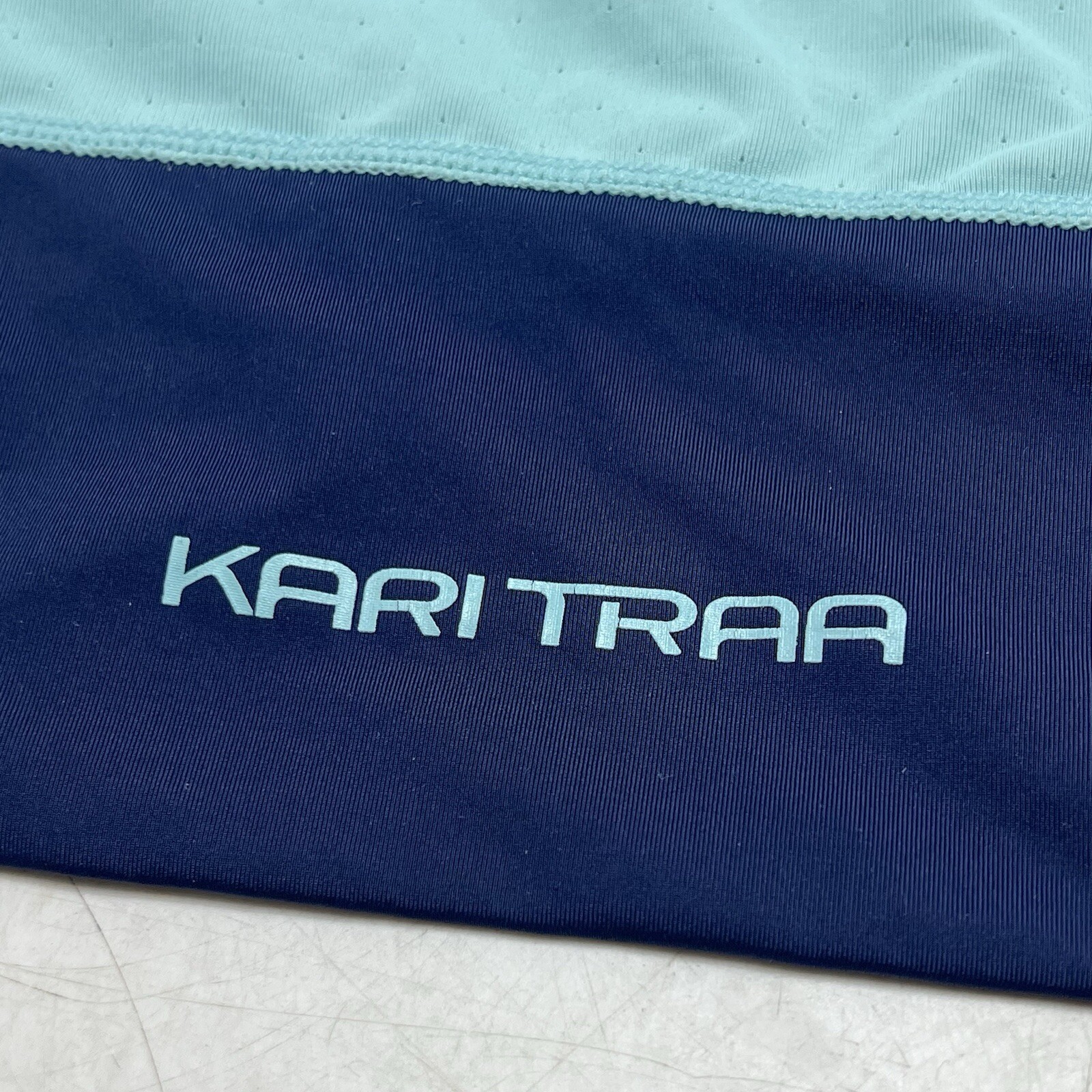 Kari Traa Base Layer Shirt WOMENS MEDIUM Pullover Workout Long Sleeve Blue