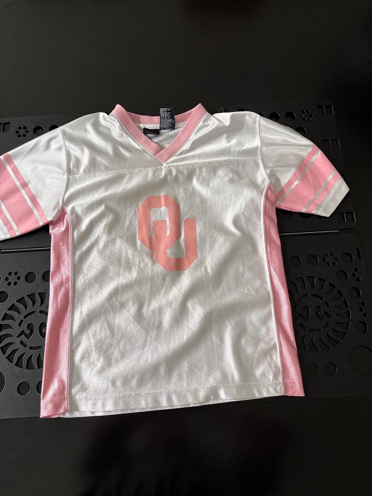 Starter Oklahoma Sooners White and Pink Football Jersey Size Large (10-12)