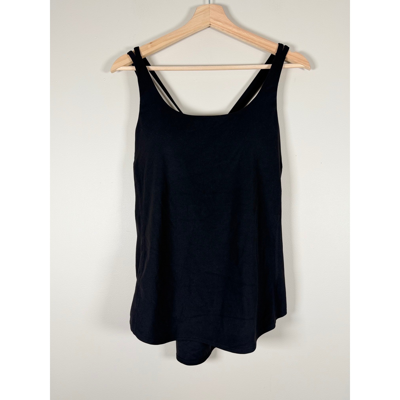 Halara UltraSculpt Black Crisscross Back Tank Top Built-in Bra NWT Size 12