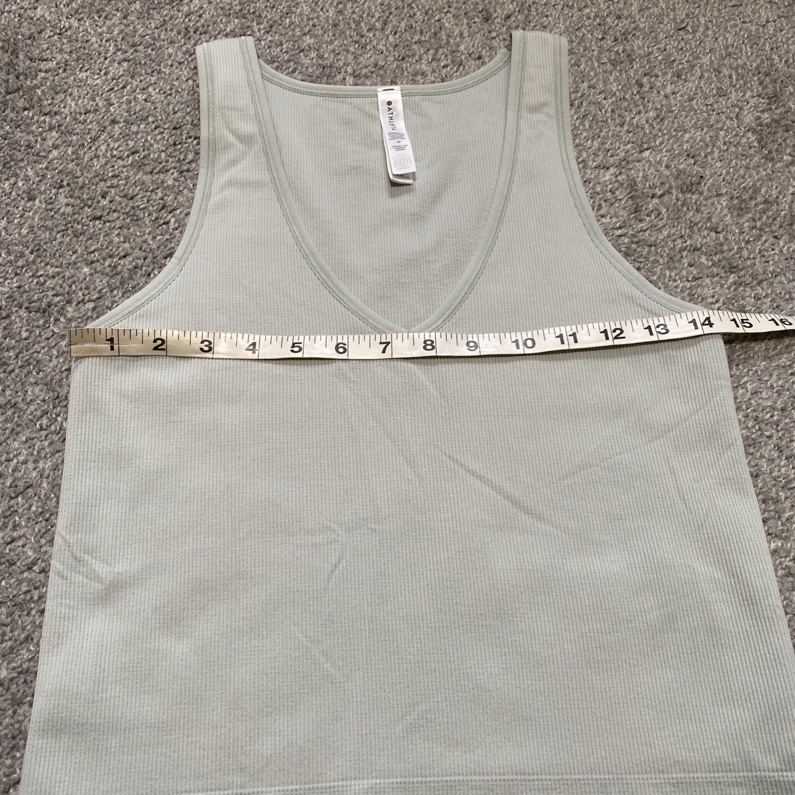 Athleta Aurora Ribbed Knit Tank Top Camisole Womens M Sage Green Plunge Vneck