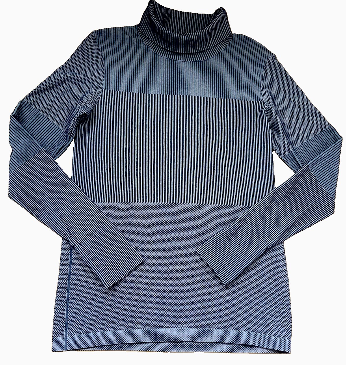 Athleta sz L Flurry Seamless Turtleneck Thumbholes Stretch Navy Blue Top
