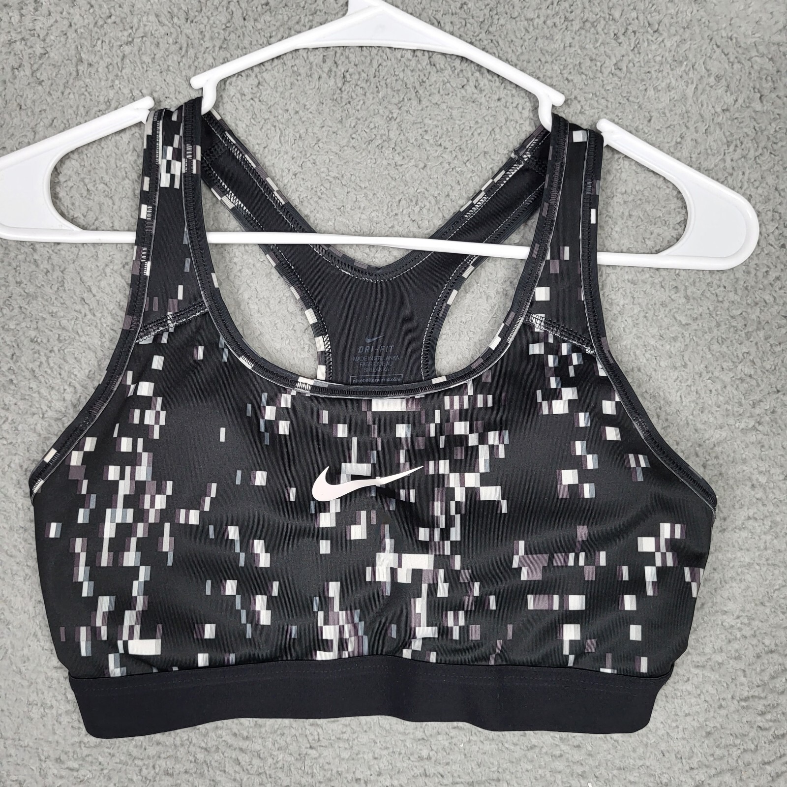 NIKE DRY FIT BLACK WHITE ACTIVEWEAR Sports bra Women’s SIZE S