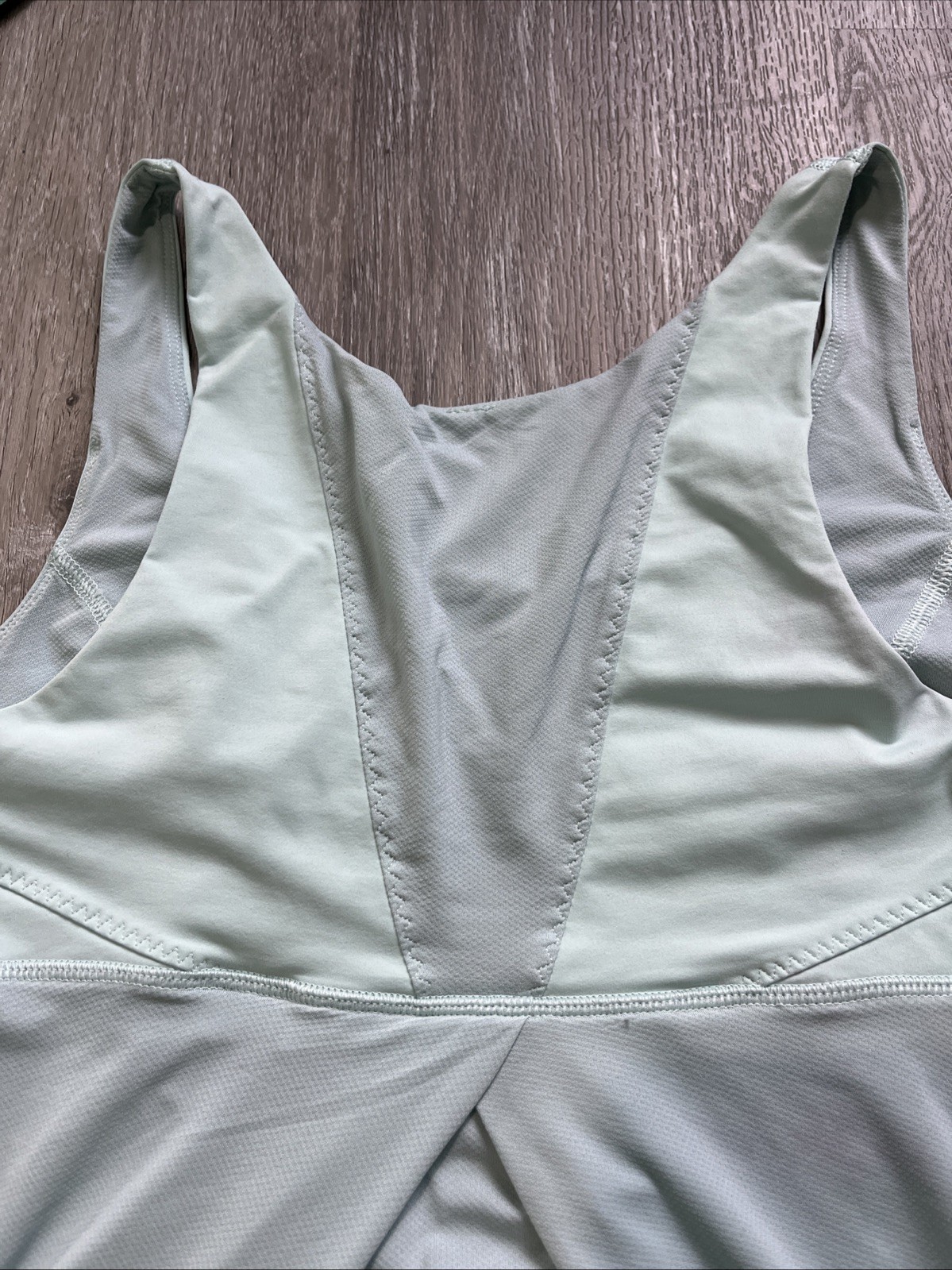 Lululemon Back Pleat Drawstring Muscle Tank Top PALE TURQUOISE BLUE 8 MEDIUM