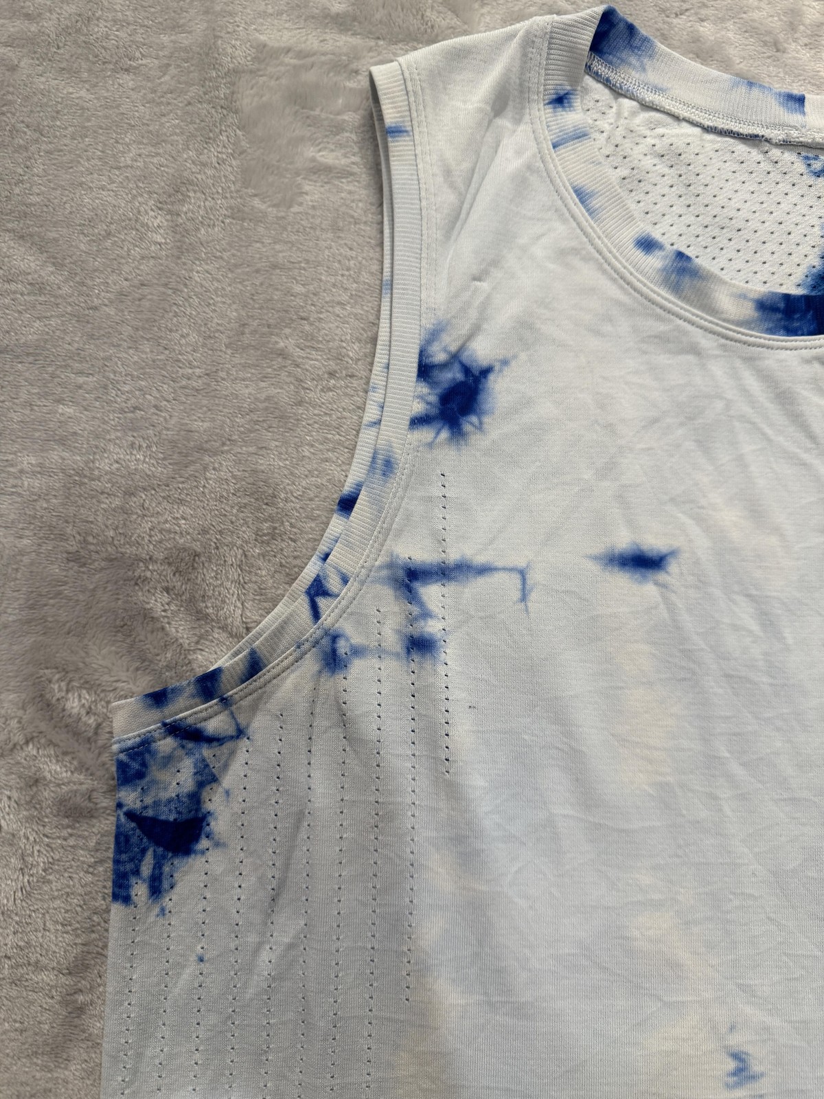 Lululemon Train to Be Tank Top Womens 8 White Blue Chalk Wash Tie Dye