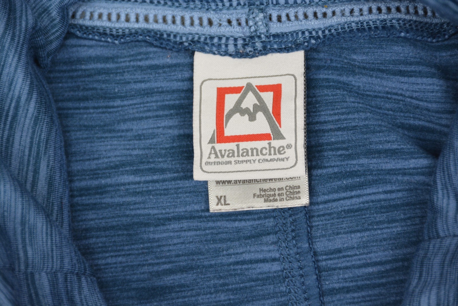 Avalanche Long Sleeve Turtleneck Activewear Shirt Women’s XL Blue