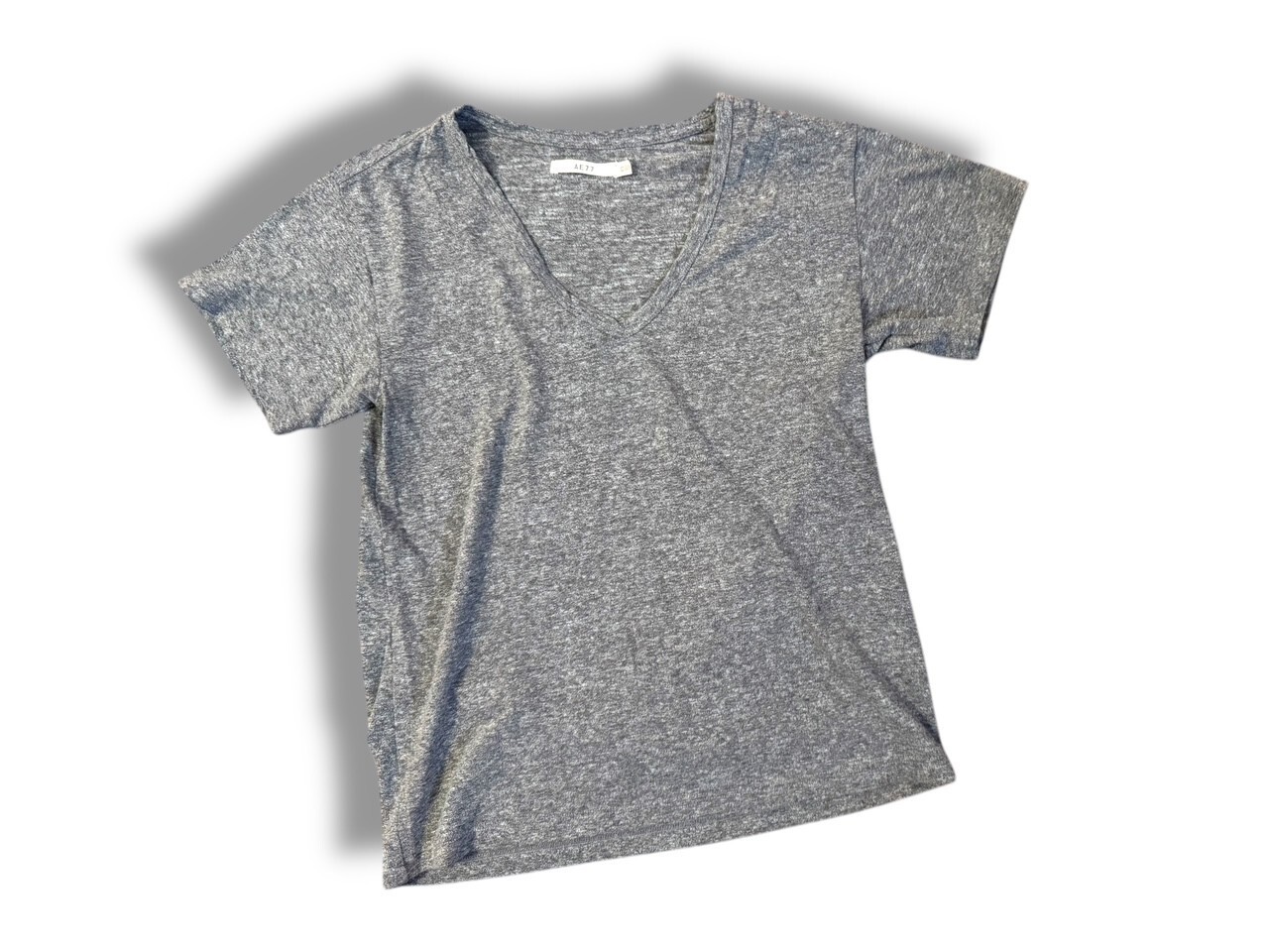 American Eagle AE77 Premium Boxy V-Neck Short Sleeve T-Shirt Womens Gray