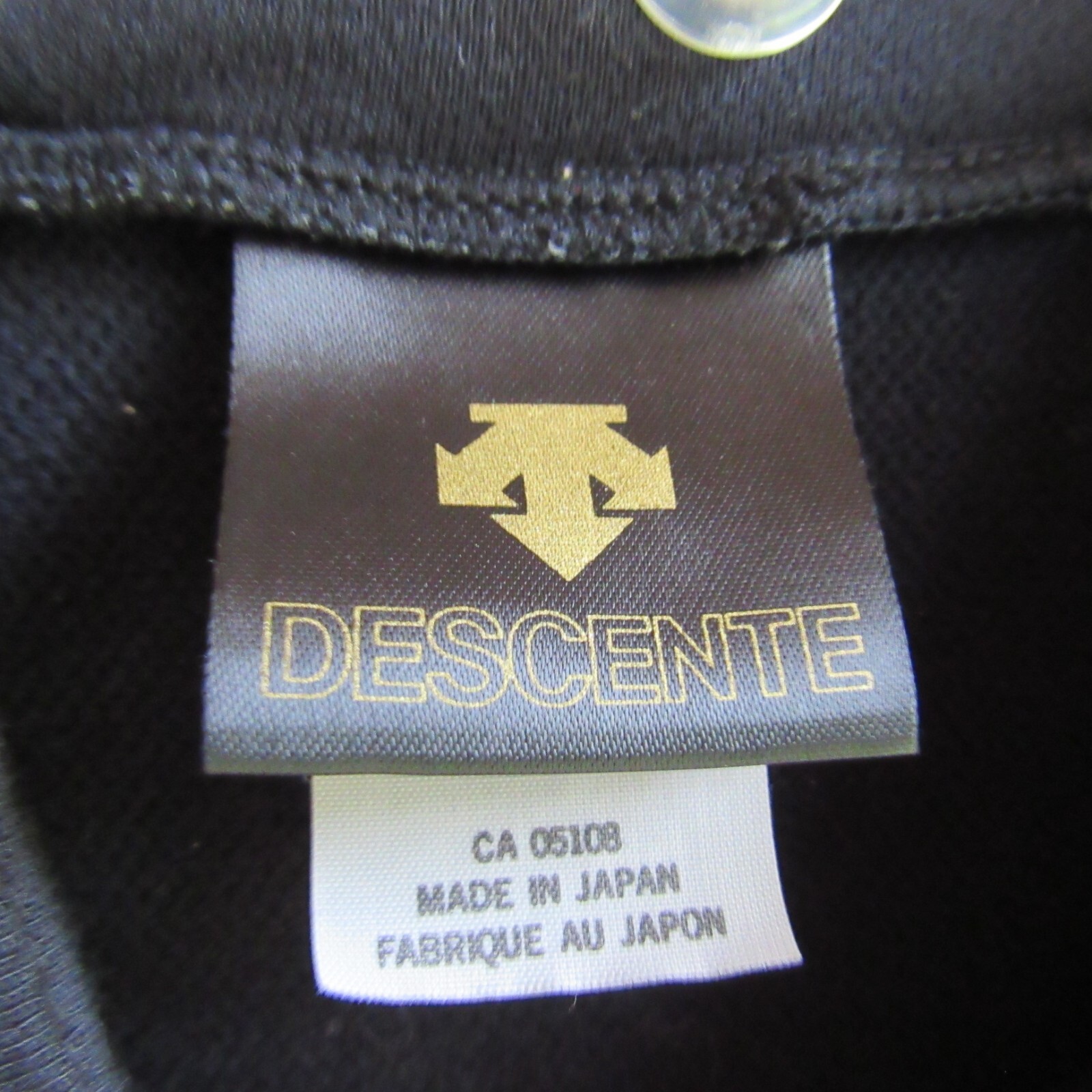 Descente Pullover Biking Top Small Long Sleeve Black Yellow Riding Quarter Zip