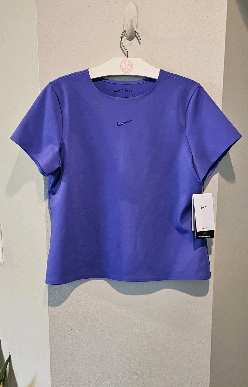NWT NIKE STEALTH EVAPORATION DRI FIT SHIRT WOMEN’S LARGE (TIGHT FIT)