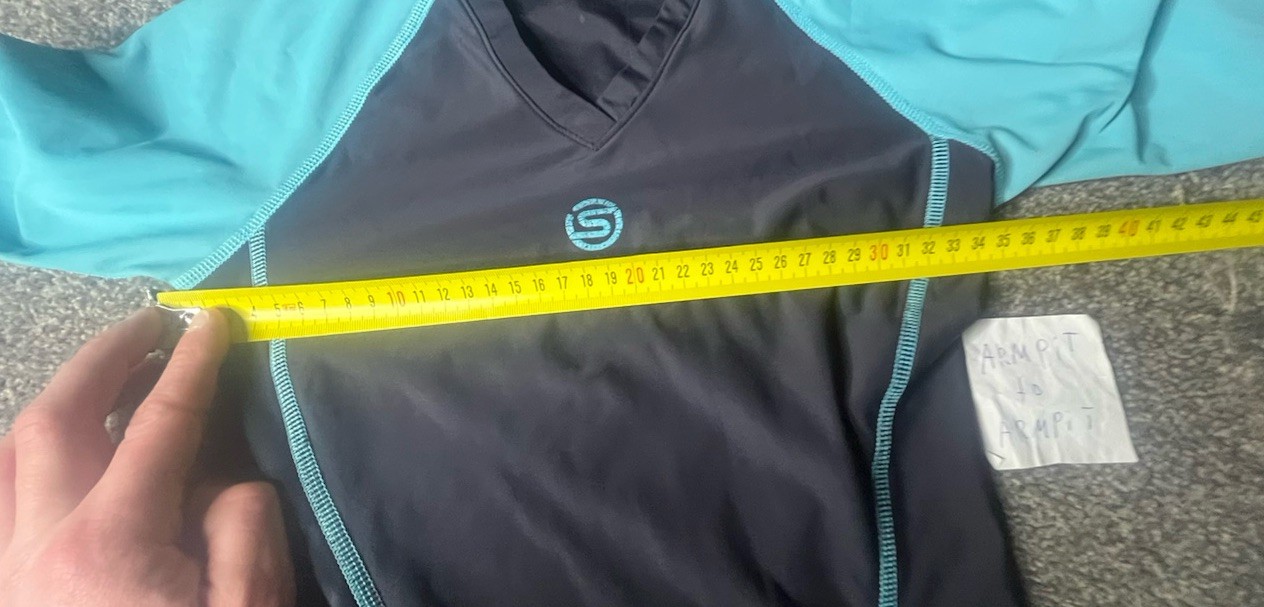 Skins She Classic Compression Shirt Womens Medium Blue Long Sleeve Training Top