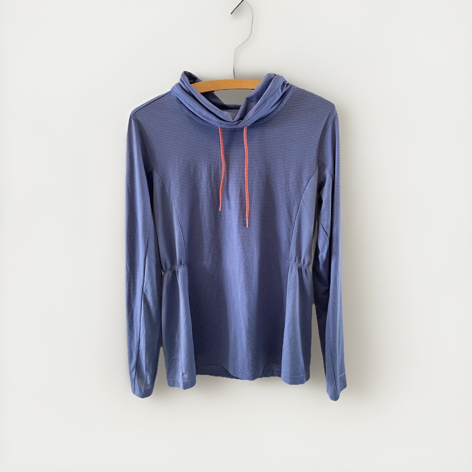 NWT Columbia Omni-Wick Shirt Womens Medium Turtleneck Long Sleeve Athleisure