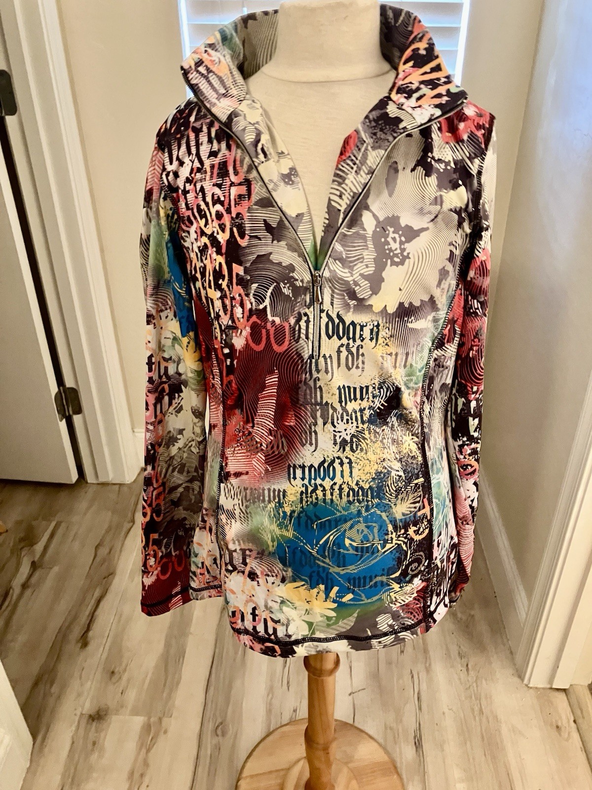 Sno Skins 1/4 Zip Jacket Medium USA Made Microfiber Graphic Print Ski Top