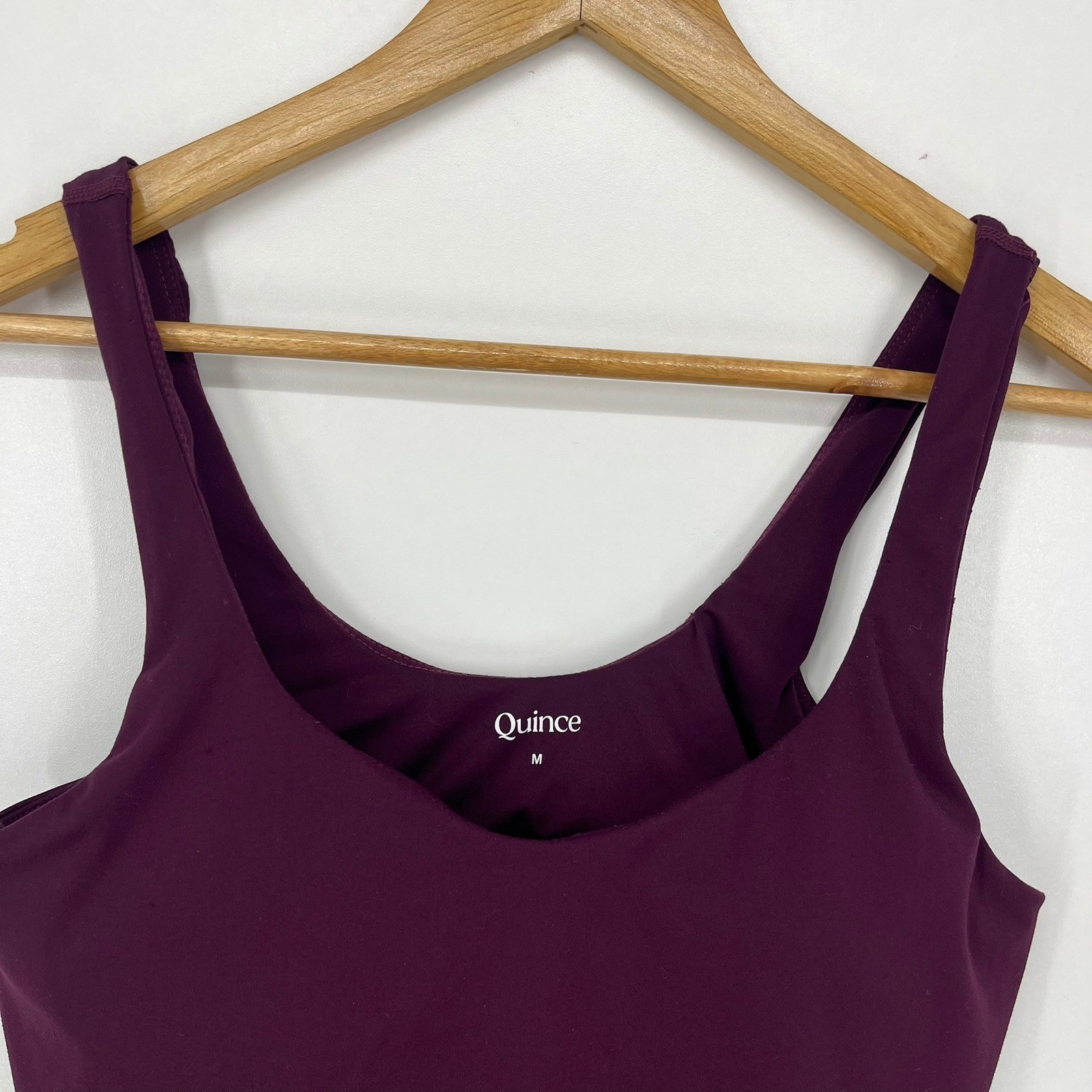 Quince Ultra-Soft Performance Cropped Tank Built-in Bra Plum Purple Womens M