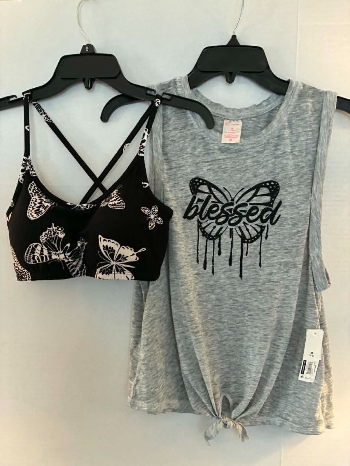 No Boundaries Butterfly Sports Bra & Blessed Graphic Muscle Tank Set Women M NWT