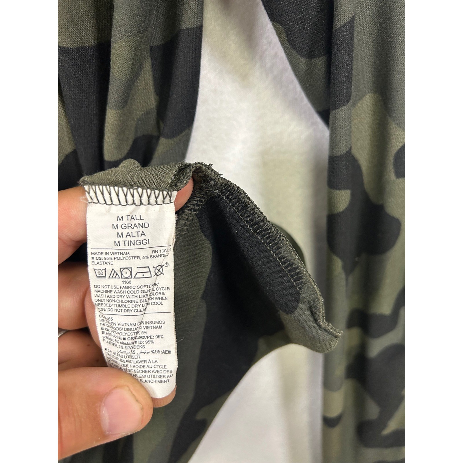 Gorpcore Athleisure Old Navy Active Womens M Tall Green Camo Twist Front Top
