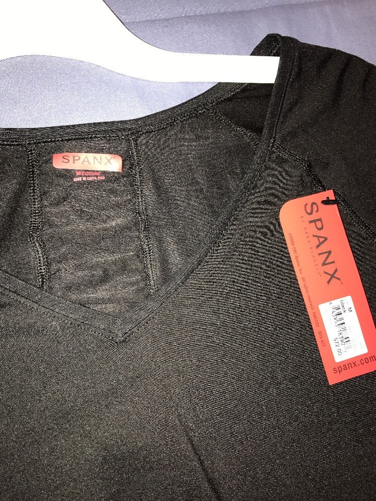 NEW SPANX Streamlined Shaping Top SMALL 1264 Yoga Activewear Workout Black R$72