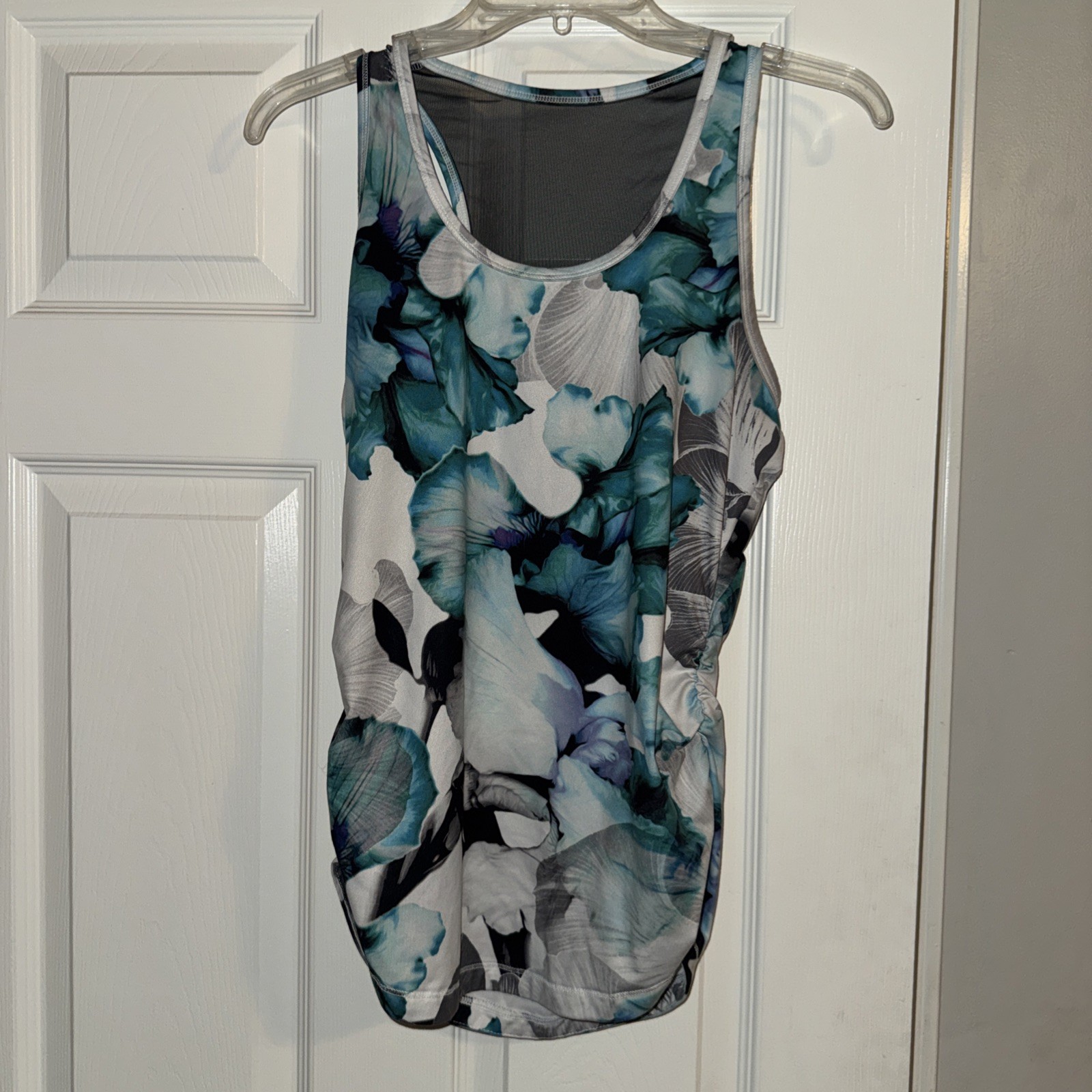CALIA by Carrie Underwood Racerback Athletic Tank Top – Ocean Iris Floral