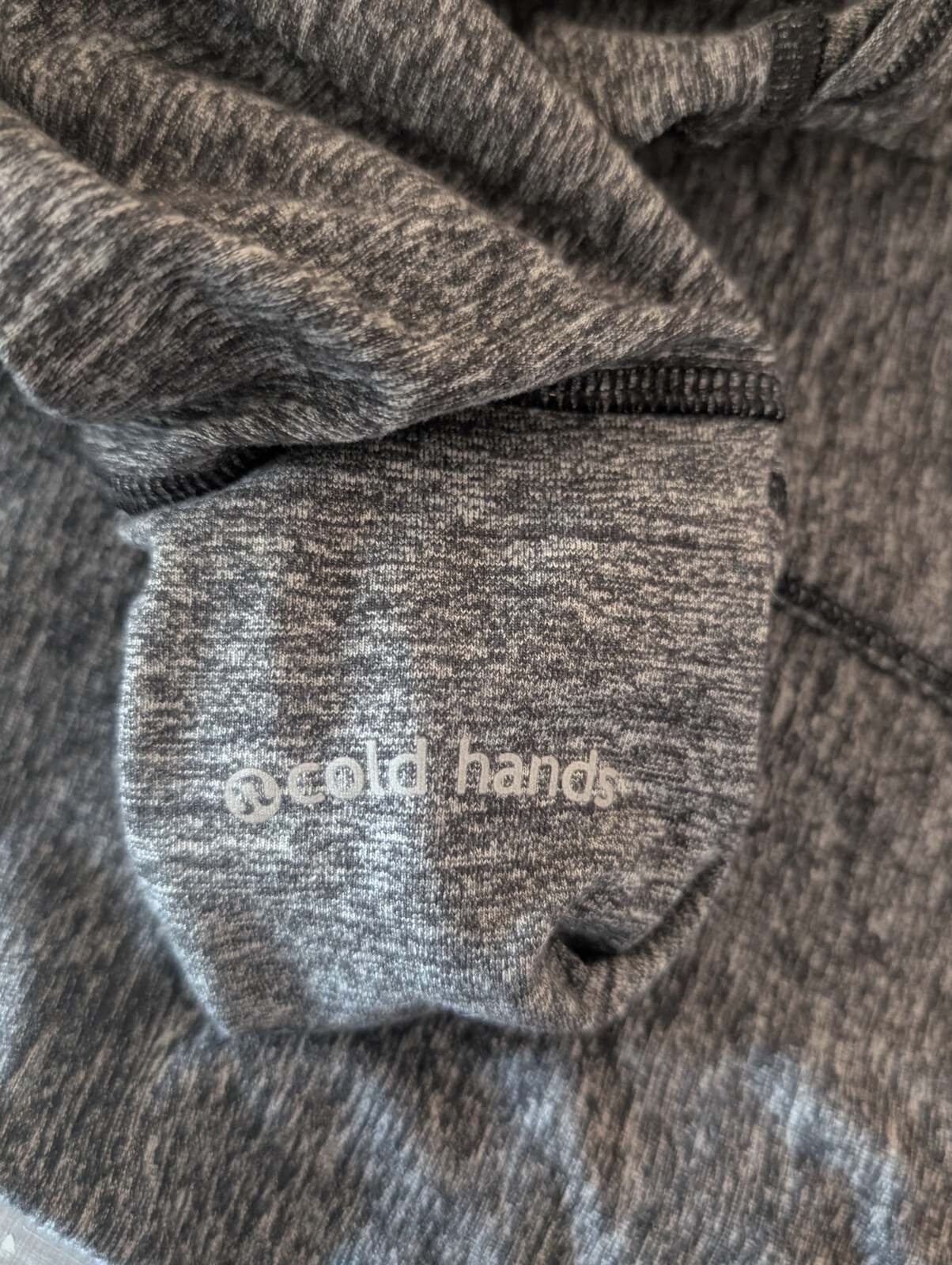 Lululemon Run Your Heart Out Pullover 1/2 Zip Heathered Black ,Jacket Size 8
