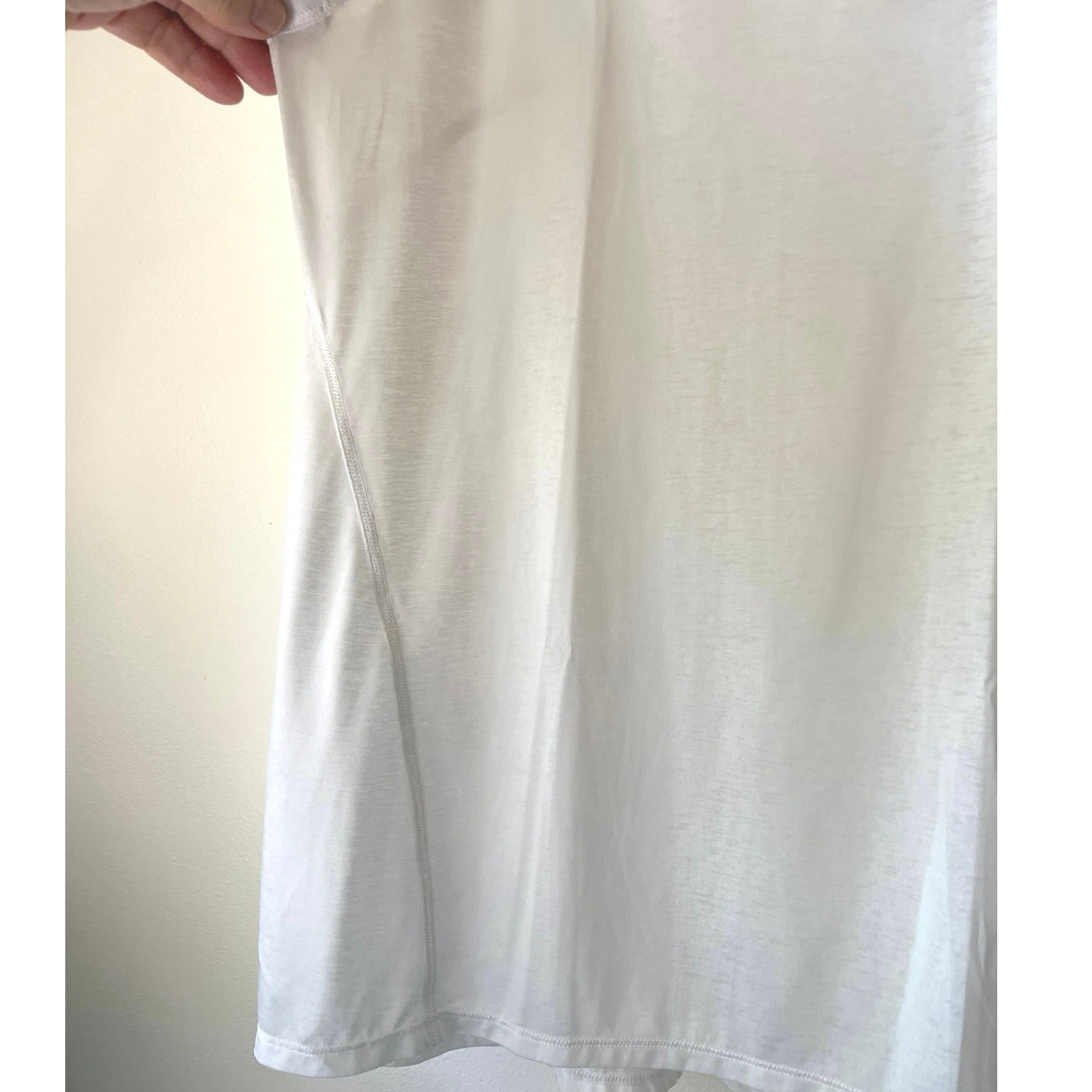 Lululemon Split Back White Tank Womens Size 2 Scoop Neck Yoga Workout Walking