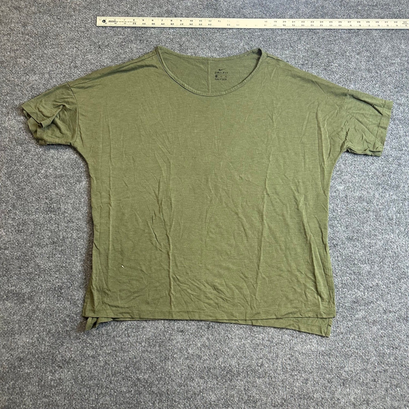 Nike Top Womens Size XXL Olive Green Dri-Fit Viscose Blend Relaxed Fit