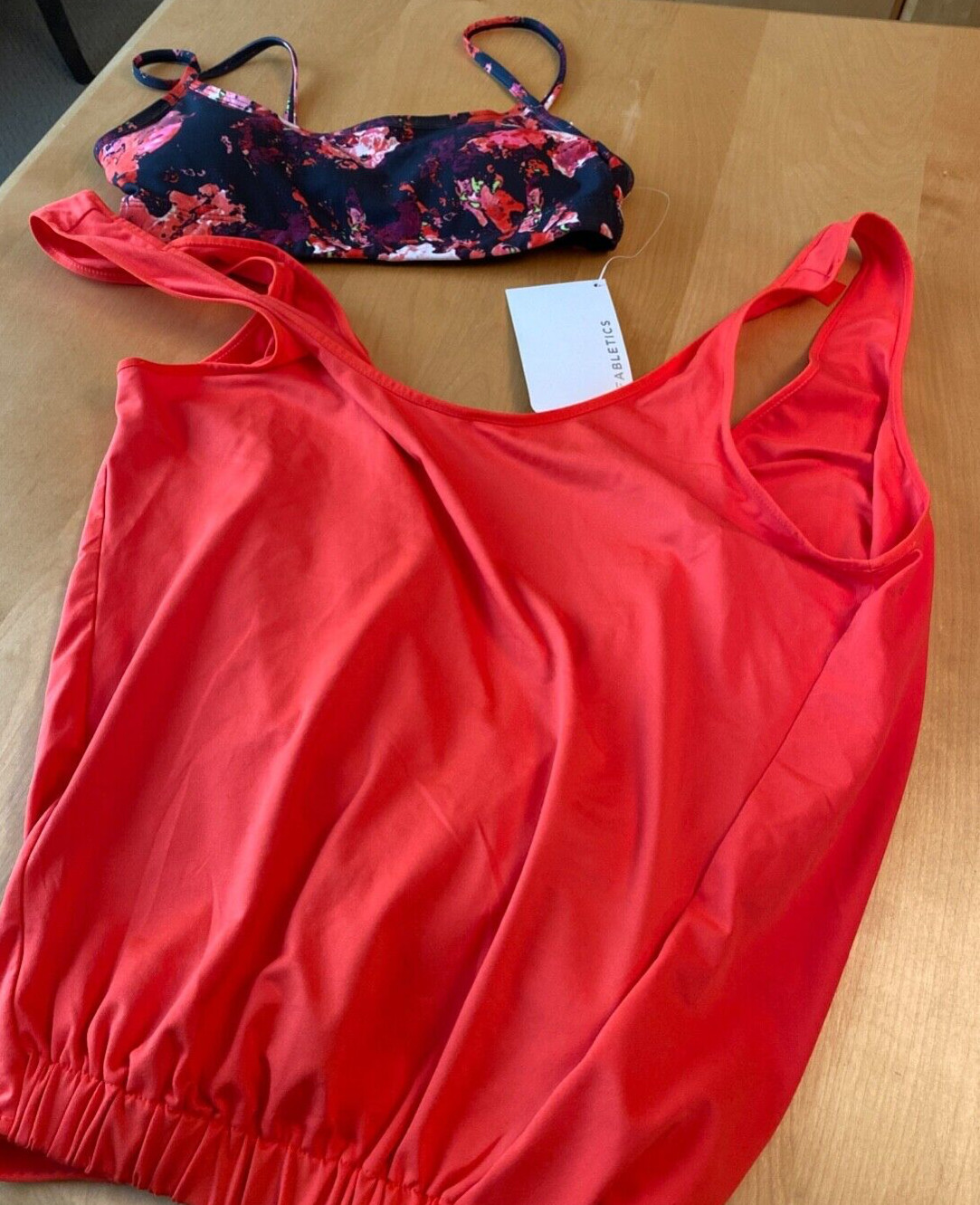 NWT FABLETICS LUCIA 2 IN 1 TANK BRA SET WOMENS SZ S