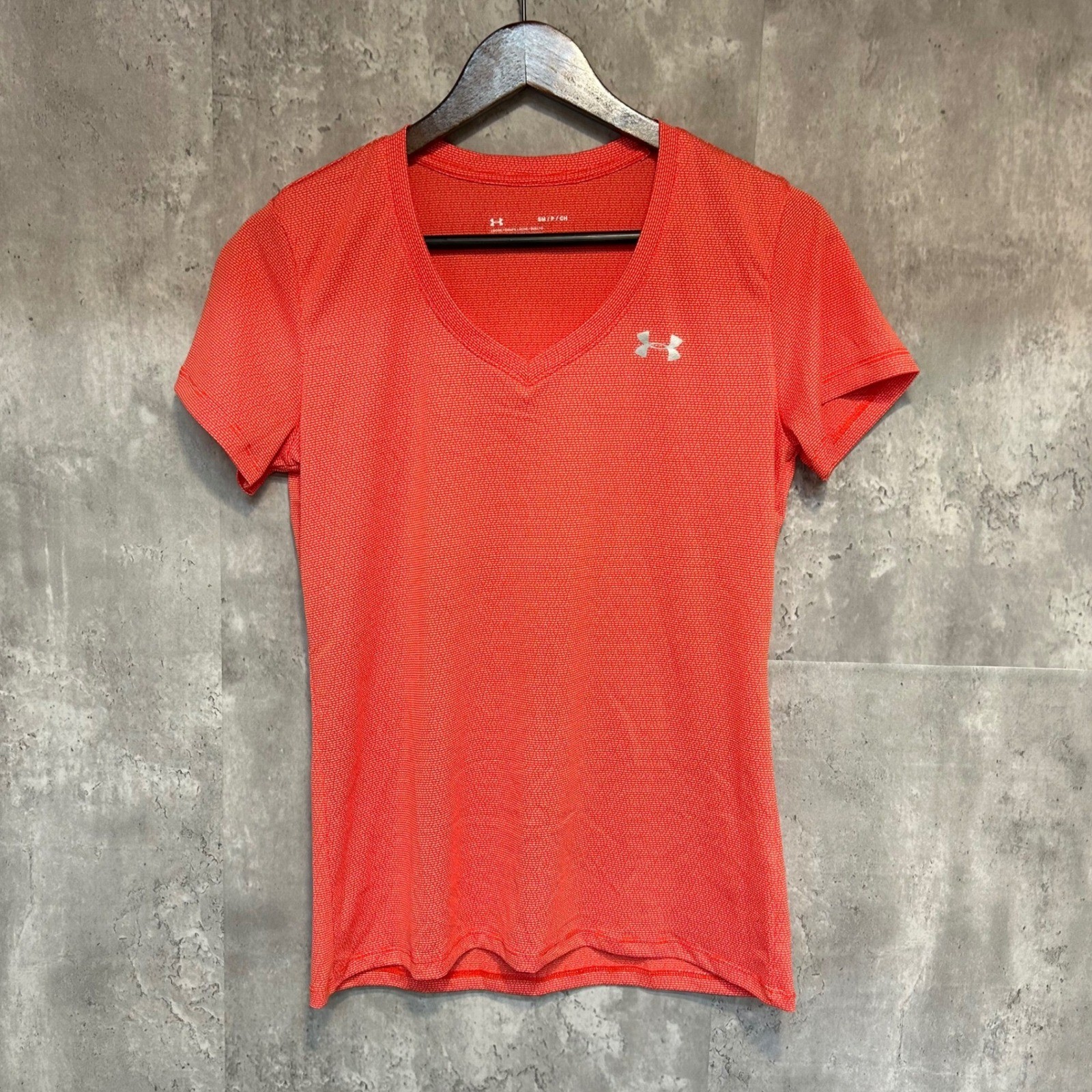 Under Armour Womens HeatGear V-Neck Short Sleeve Training Shirt Orange Red Small