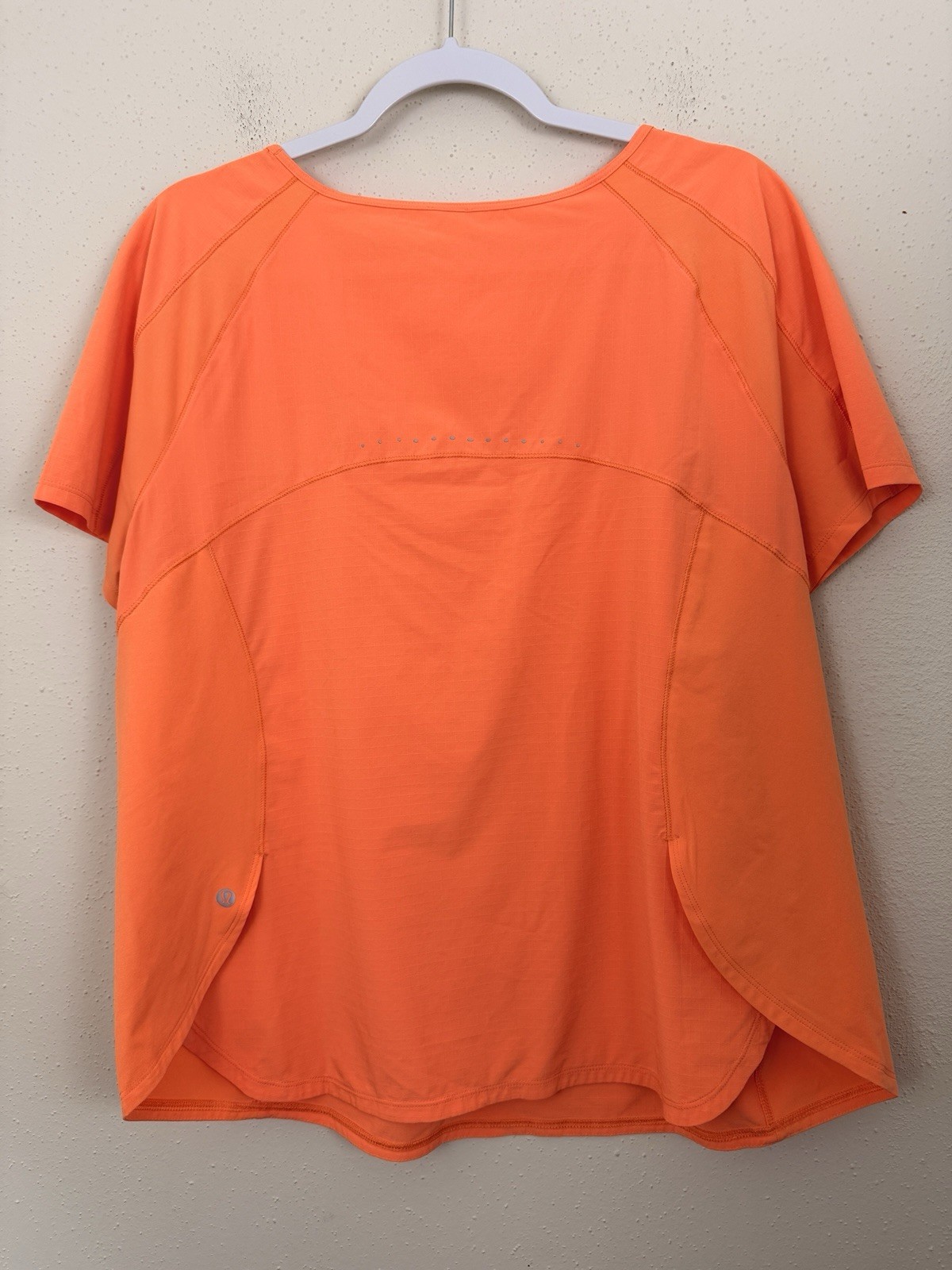 Lululemon Lightweight Stretch Run Shirt Womens Sz 16 Reflective Dots Orange
