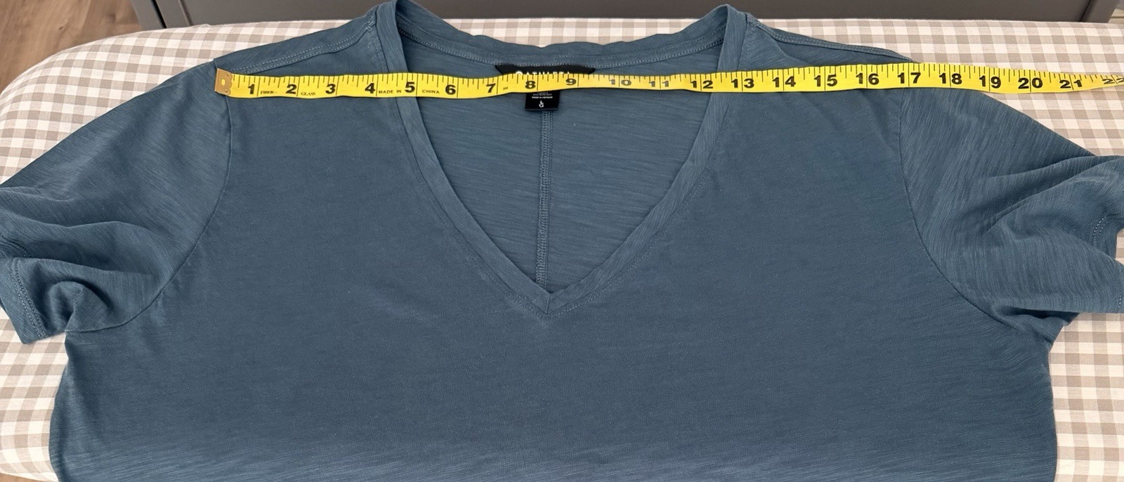 Athleta Essential Slub Womens T Shirt L Teal Short Sleeve V Neck Lightweight