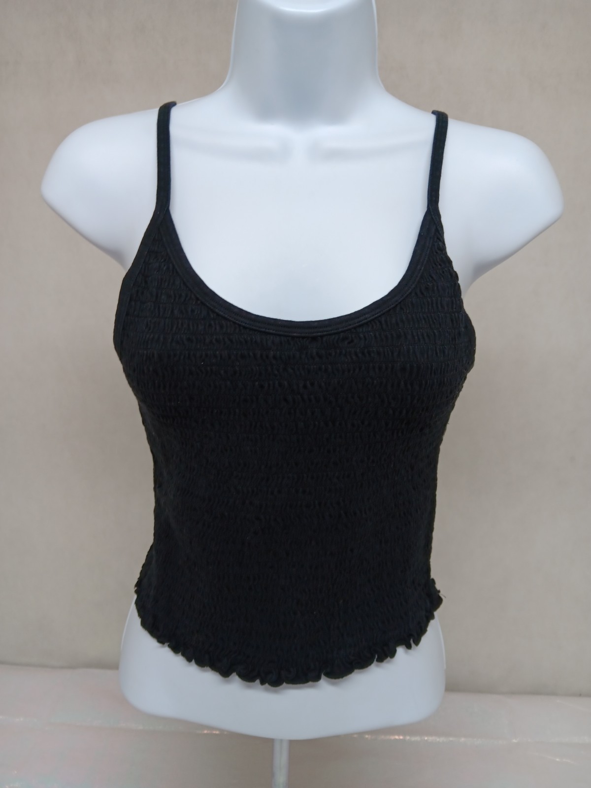 HOLLISTER WOMENS MEDIUM BLACK SPAGHETTI STRAP CROPPED TANK TOP