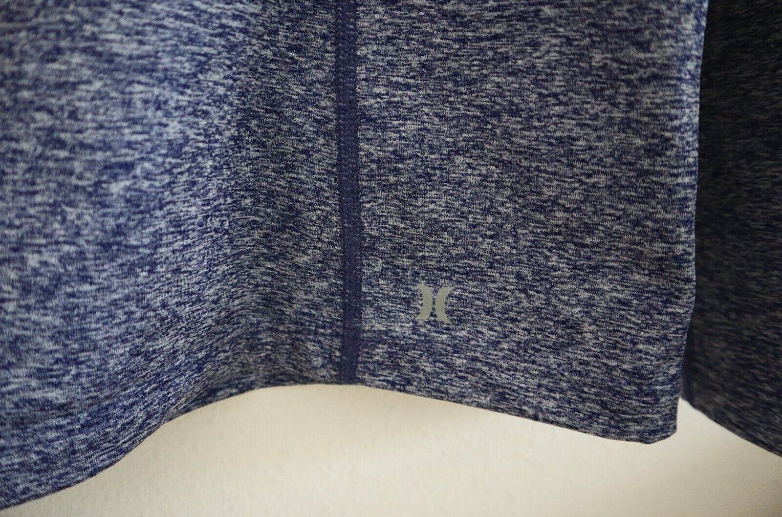 Hurley HA32KT000 Women’s Sz Medium Blue Depths Heathered L/S Trail Tee Shirt $58