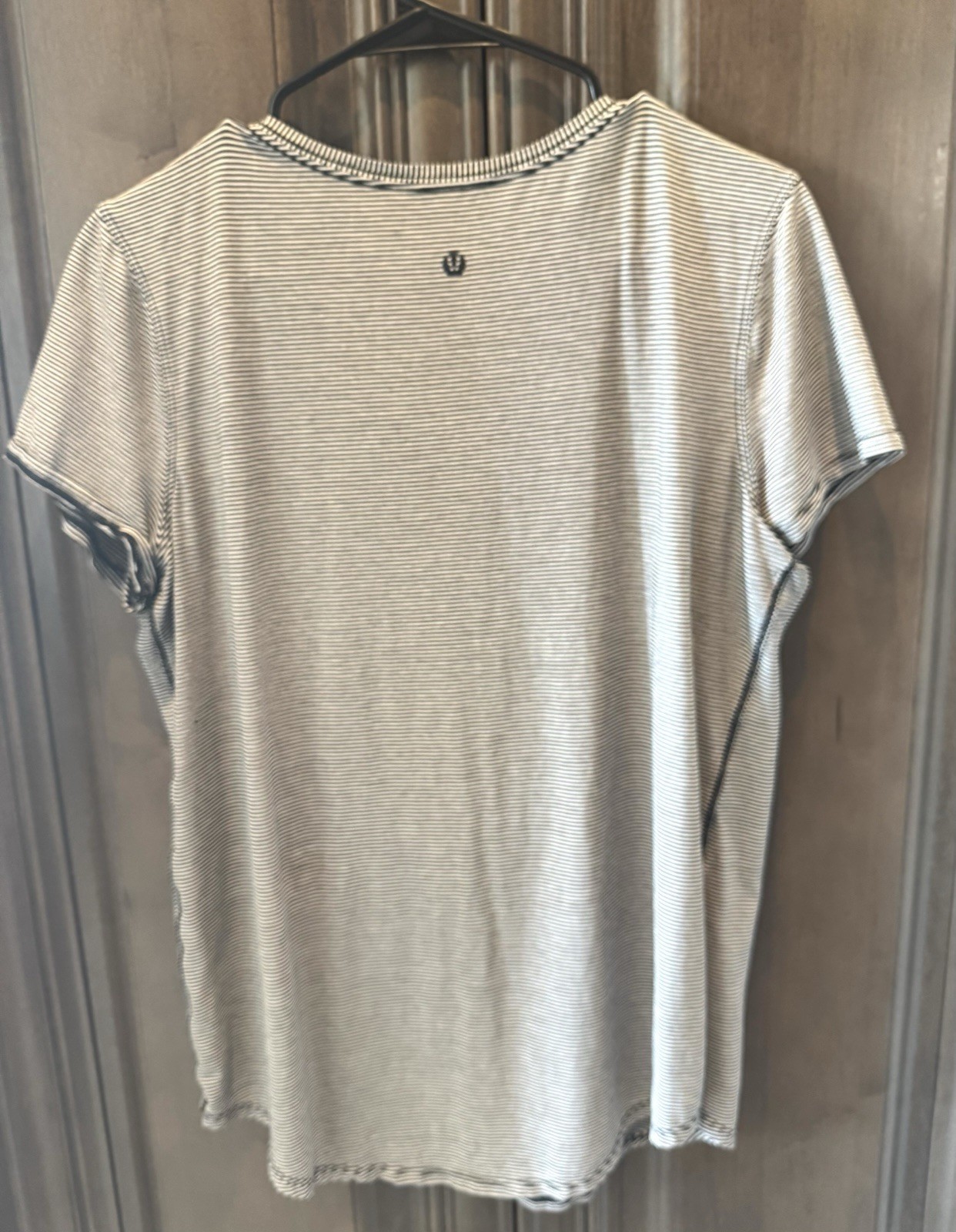 Lululemon Shirt Women 8 Black White Striped Pima Cotton Love Crew III Top Casual