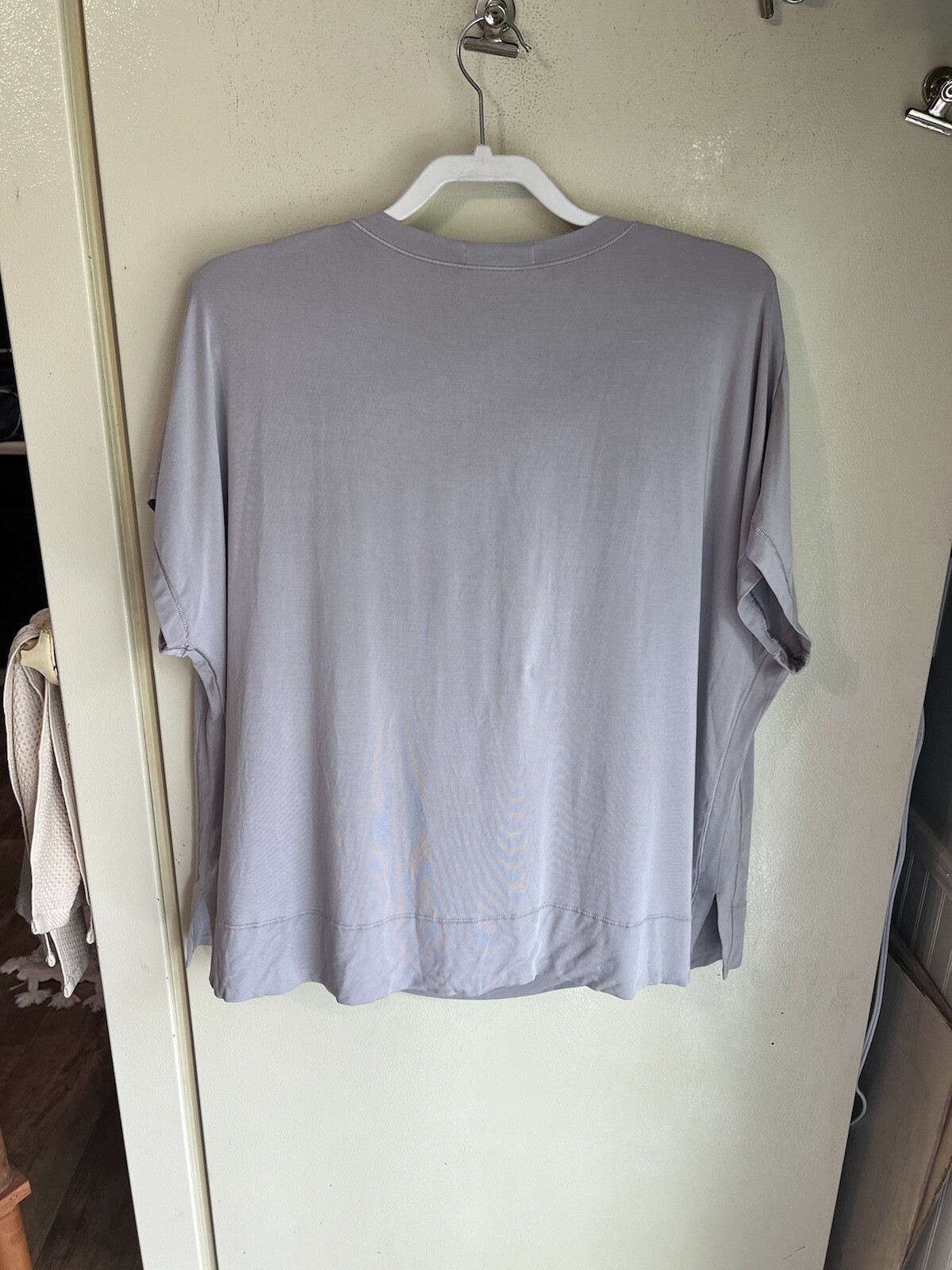 Athleta Relaxed Weekender Tee, Tinsel Purple Shirt Oversized Size XL Drape Neck