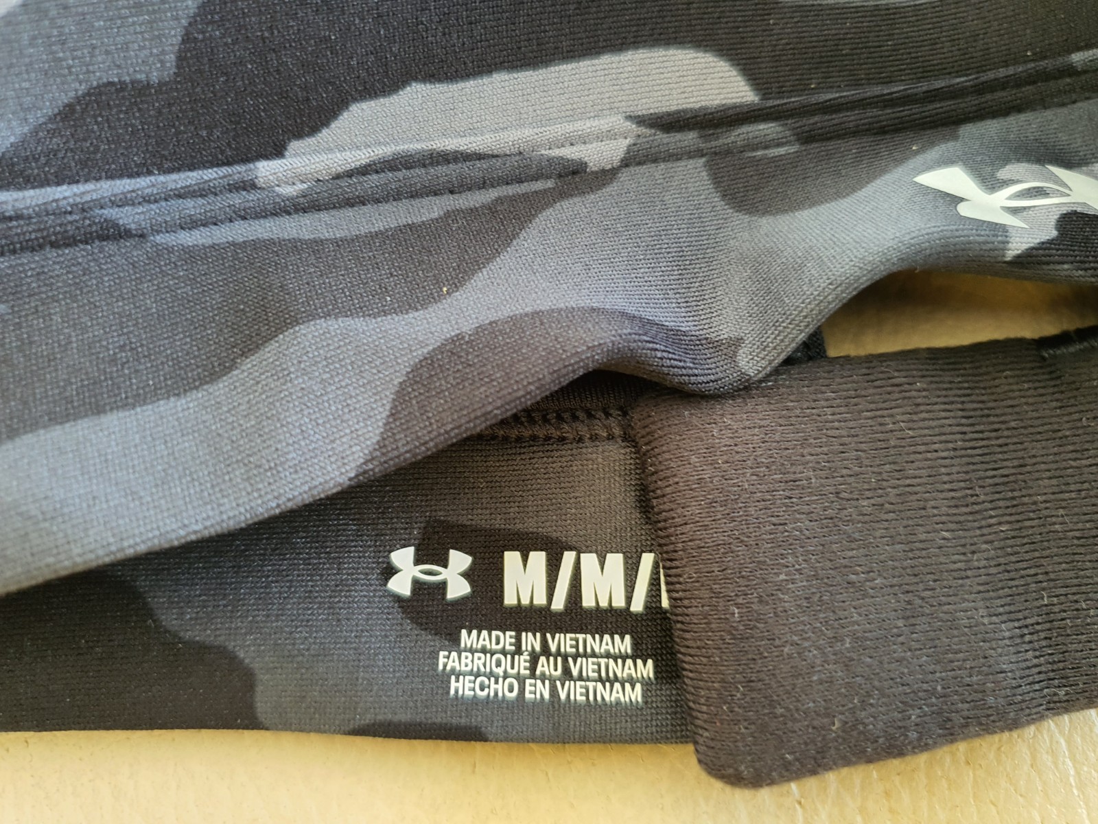 Under Armour Womens Compression Graphic Sport Bra Top Medium Camo print